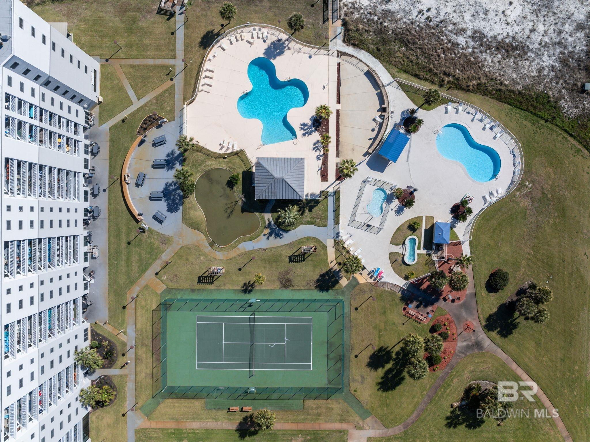 https://zimg.paragon.ice.com/ParagonImages/Property/PG/BCAR/392228/30/0/0/d6ccc82898c150b92d2e7f38867d39e4/7/11bcf0341ce27529dd243b94e6b058c0/392228-82350AA1-7BE7-405C-A4C0-C392954946D1.JPG