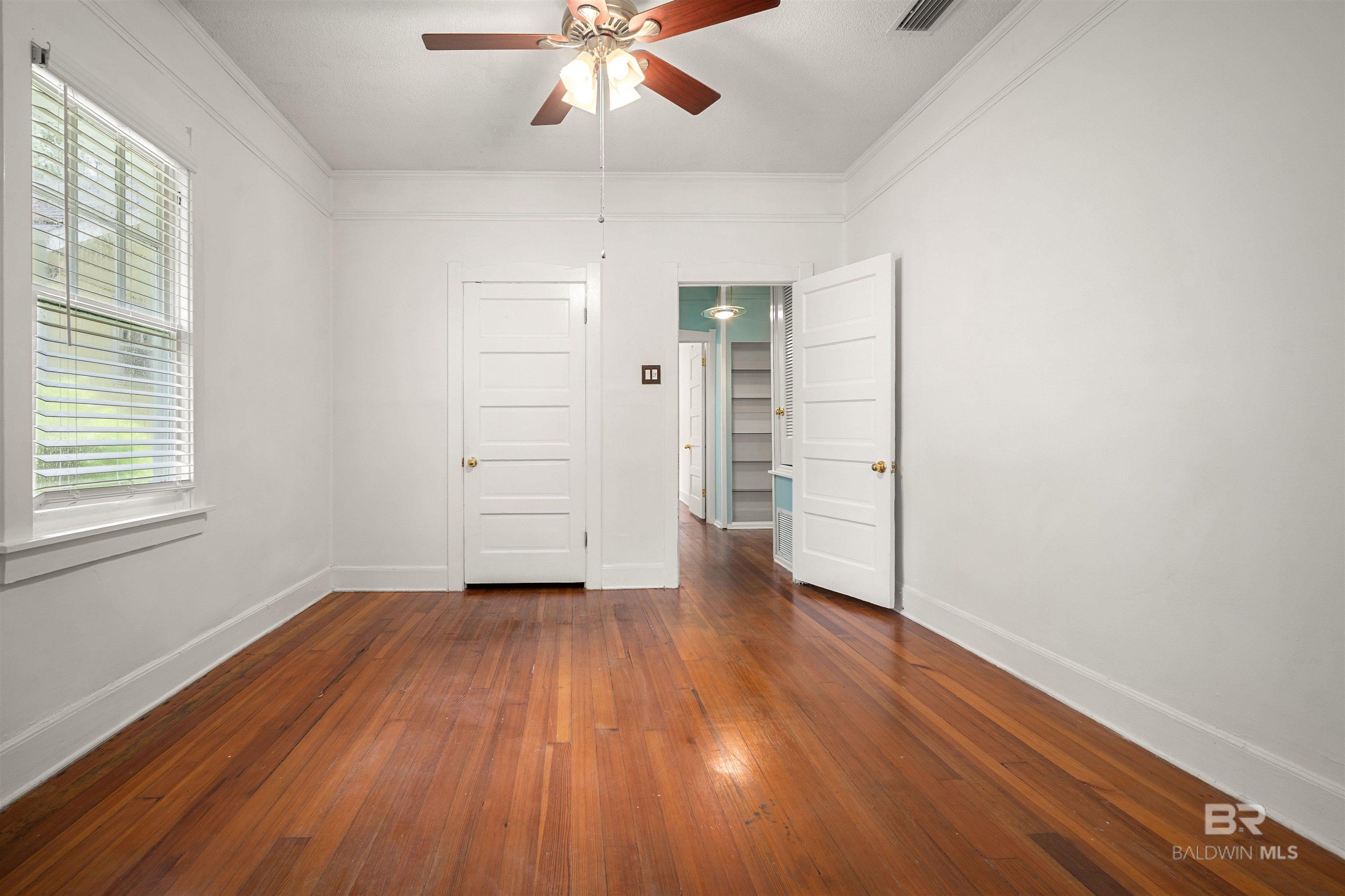 https://zimg.paragon.ice.com/ParagonImages/Property/PG/BCAR/392396/10/0/0/24ca30622b8d8ecafca0dada43a9421a/7/42bf2f3e4930583a85f818096503f3b1/392396-25e63caf-a468-400e-b8cf-74d2671ded21.JPG