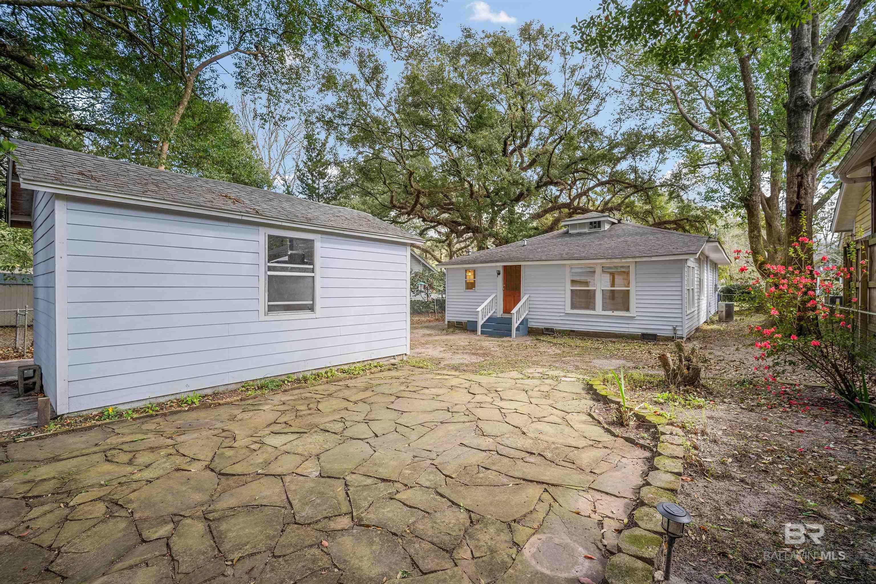https://zimg.paragon.ice.com/ParagonImages/Property/PG/BCAR/392396/20/0/0/0f0034a629f54d7d4651cda9d919f4be/7/42bf2f3e4930583a85f818096503f3b1/392396-5d3376f4-b674-449e-9487-885f51c4d0bb.JPG