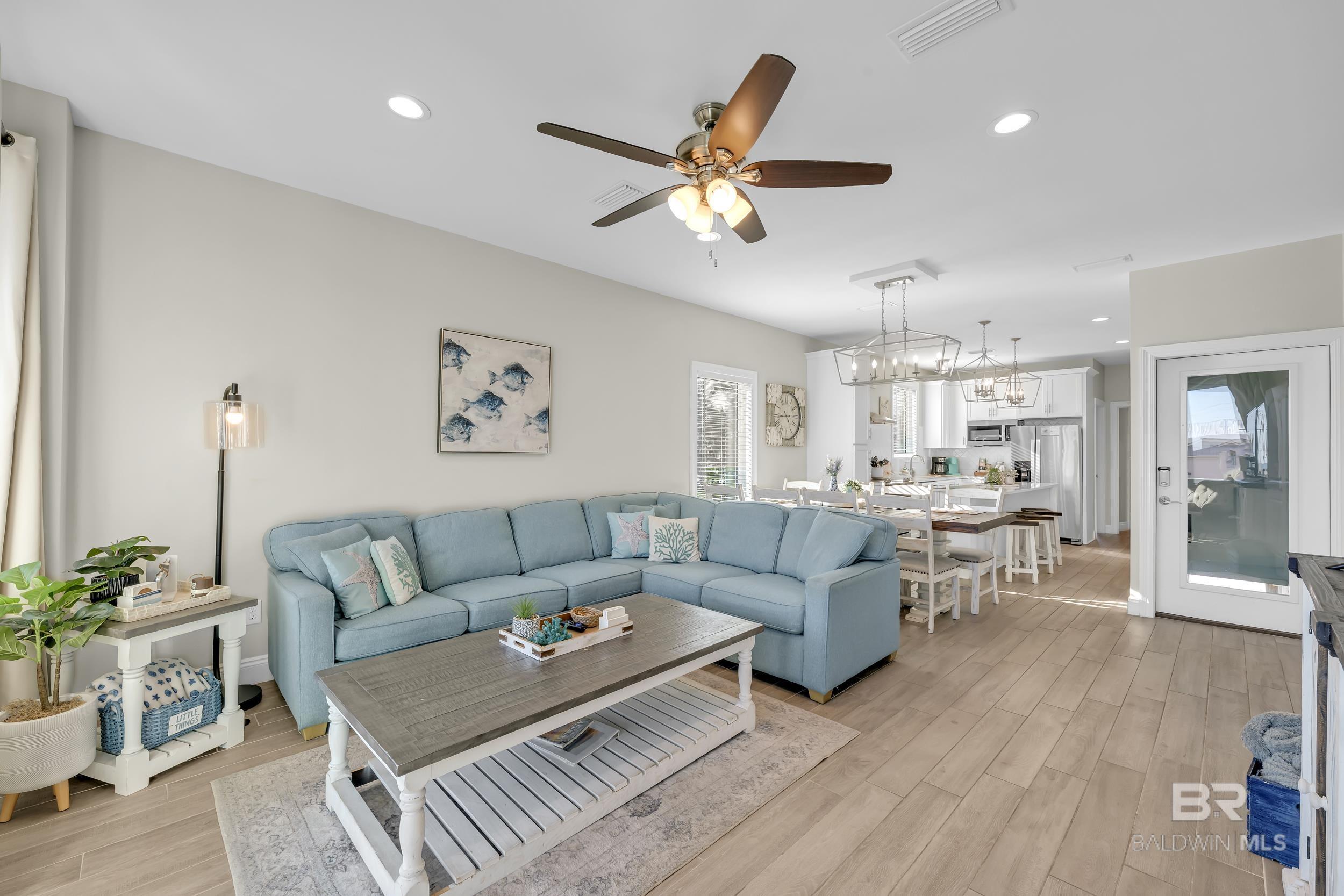 1261 W Lagoon Avenue, Gulf Shores, AL, 36542