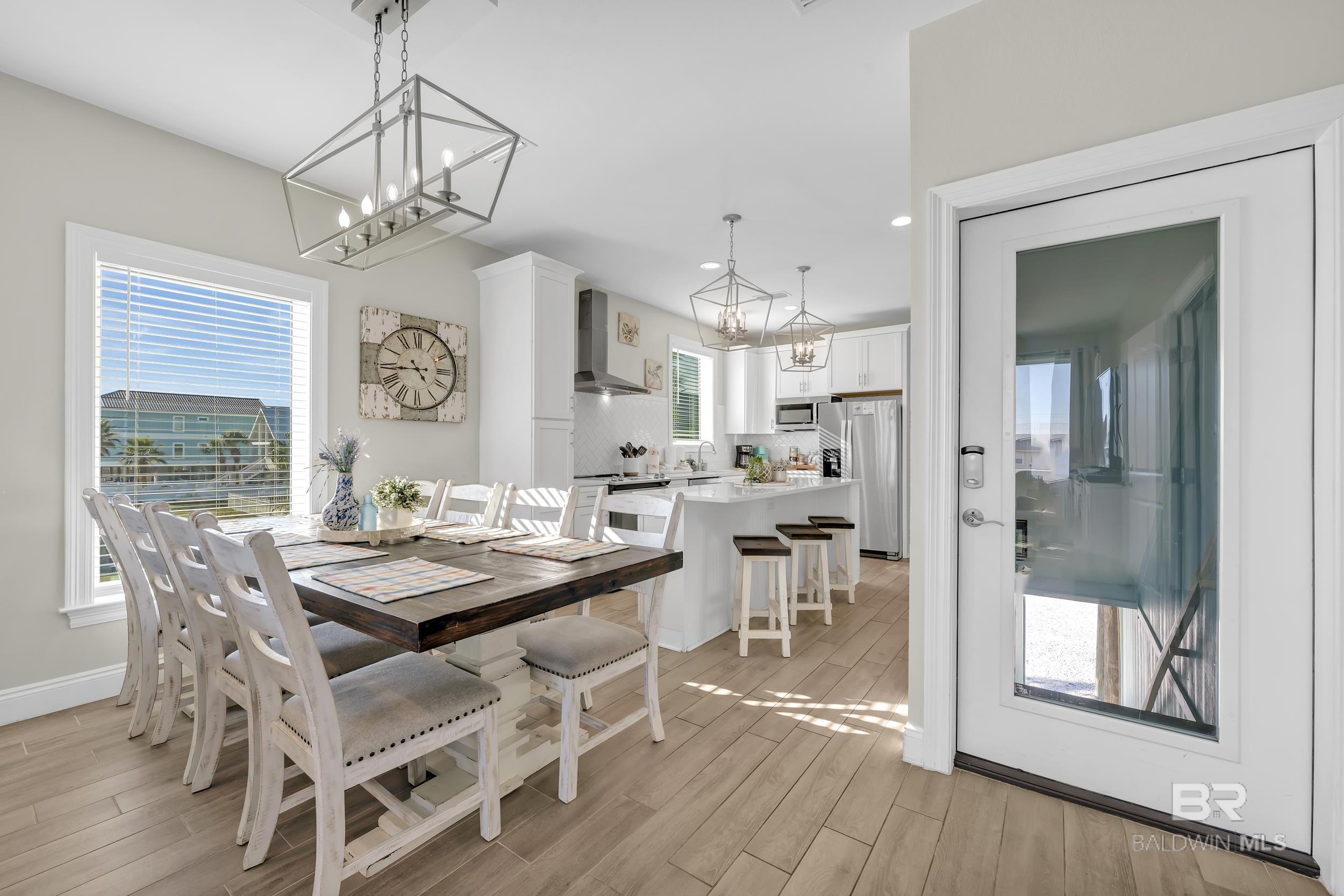 1261 W Lagoon Avenue, Gulf Shores, AL, 36542