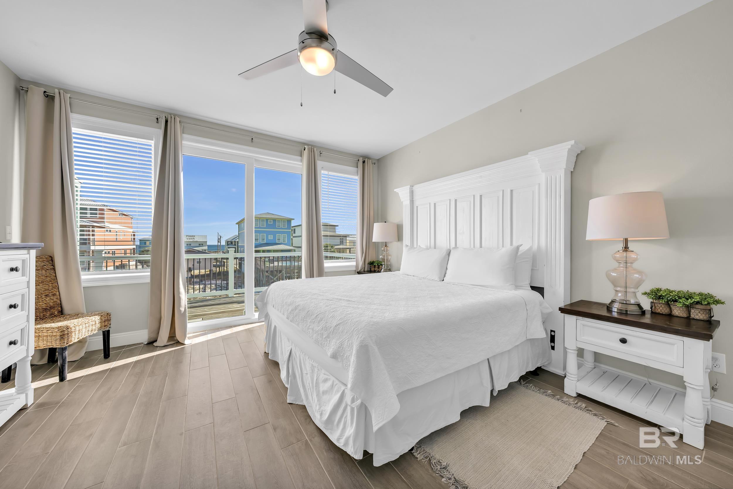 1261 W Lagoon Avenue, Gulf Shores, AL, 36542