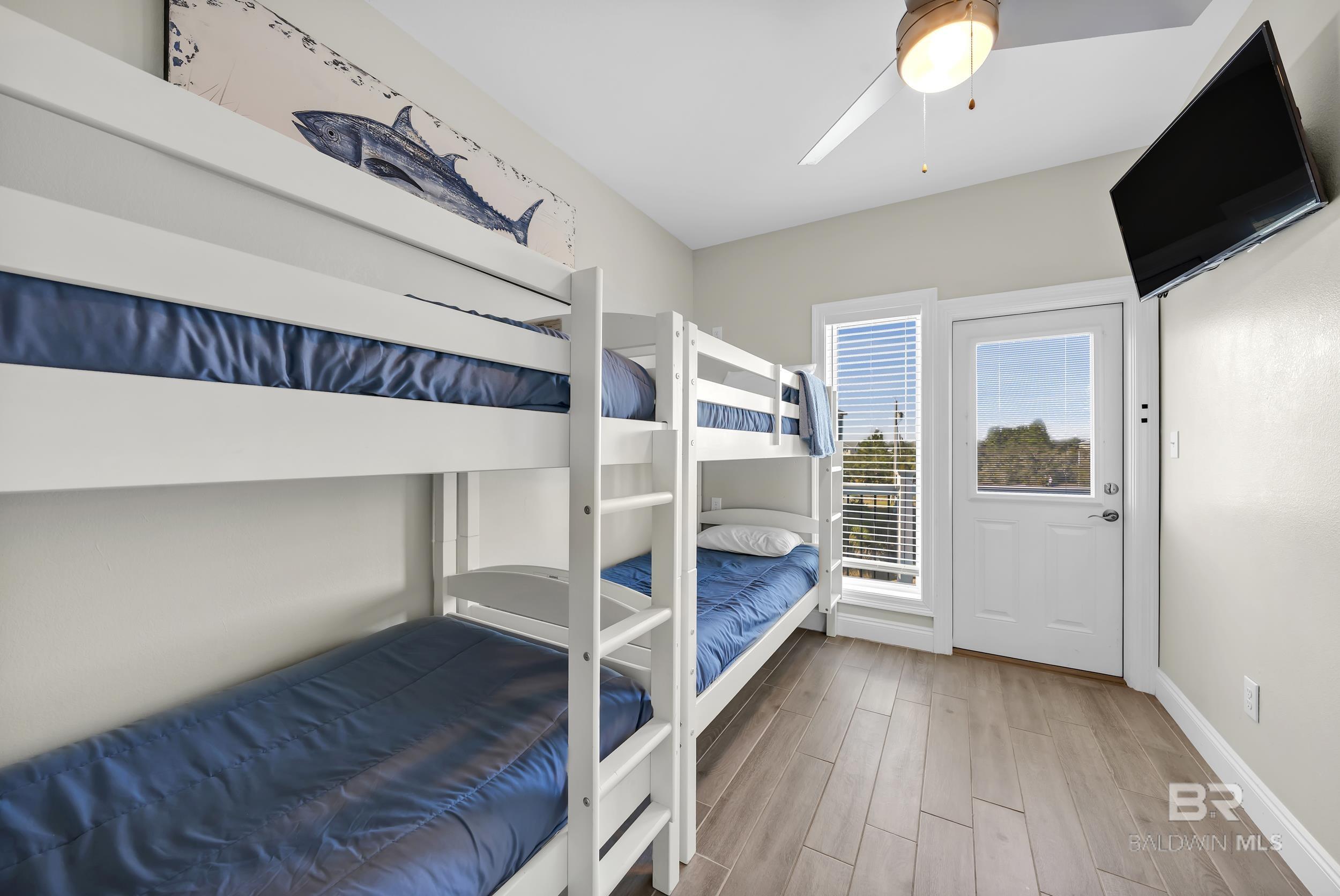 1261 W Lagoon Avenue, Gulf Shores, AL, 36542