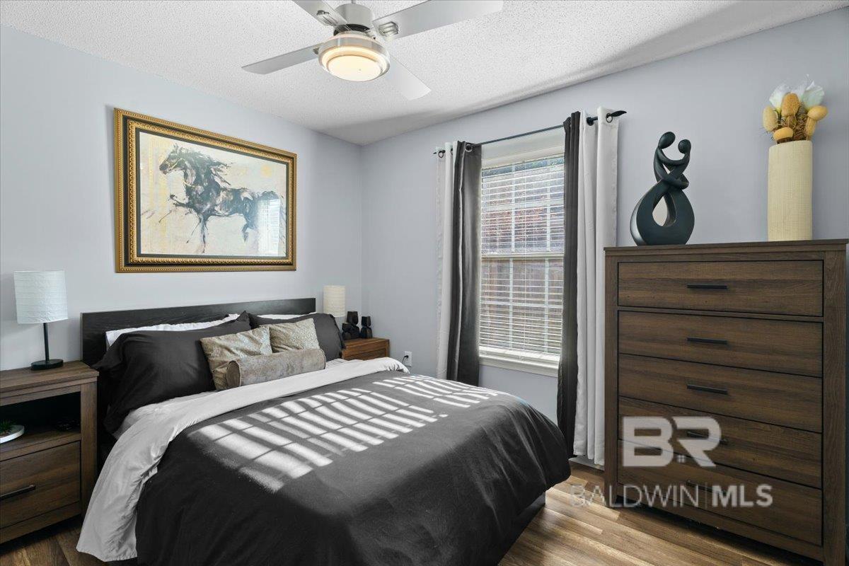 https://zimg.paragon.ice.com/ParagonImages/Property/PG/BCAR/392587/18/0/0/e37148bede9772b0ad0a8dbea6b12f7f/7/a707d770b50ab5fb482c9892200194f1/392587-cf09f300-611e-47c8-ad37-46bab18865ec.JPG
