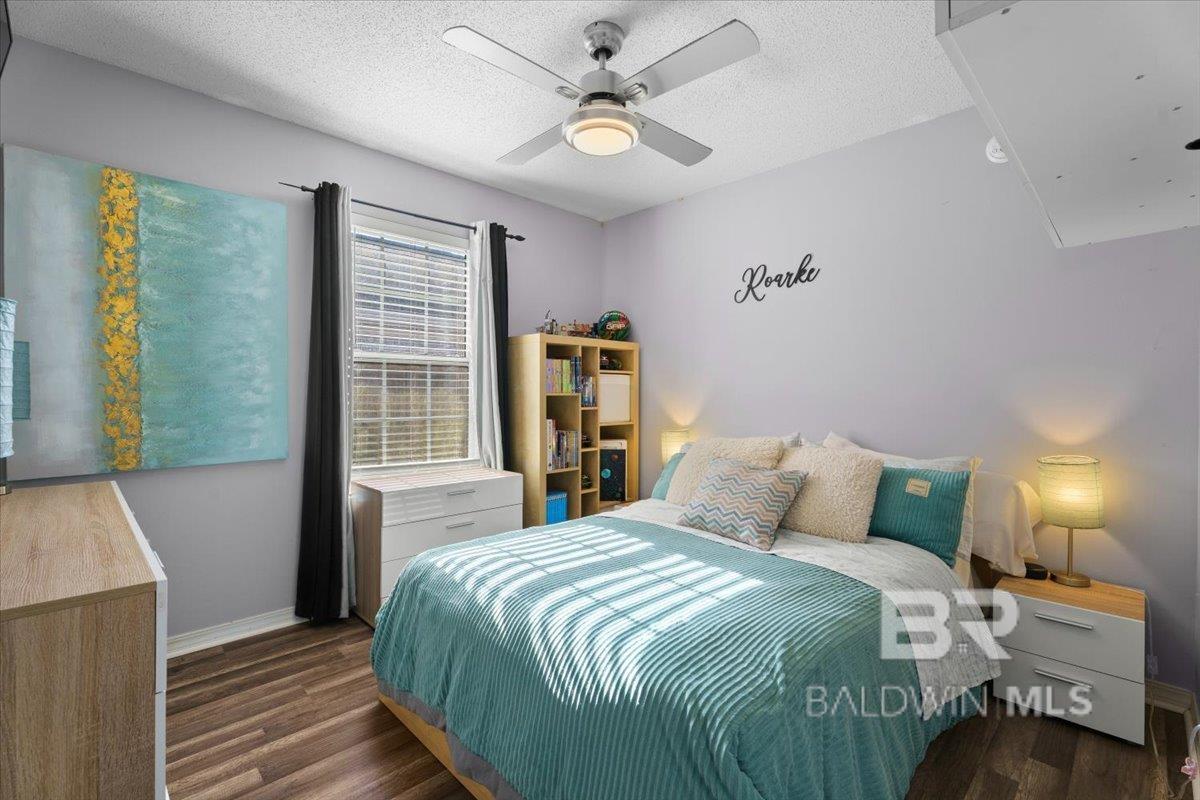 https://zimg.paragon.ice.com/ParagonImages/Property/PG/BCAR/392587/19/0/0/12e6f3cab298e10d7abbe5995c03b96a/7/a707d770b50ab5fb482c9892200194f1/392587-610cf8ed-1e87-45c0-8769-cb577f2b66e6.JPG
