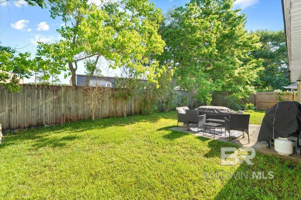 https://zimg.paragon.ice.com/ParagonImages/Property/PG/BCAR/392587/23/0/0/348d17ee9d577873d96dc0e015c0716b/7/a707d770b50ab5fb482c9892200194f1/392587-b559bef5-82de-45fb-8042-bb0288834353.JPG