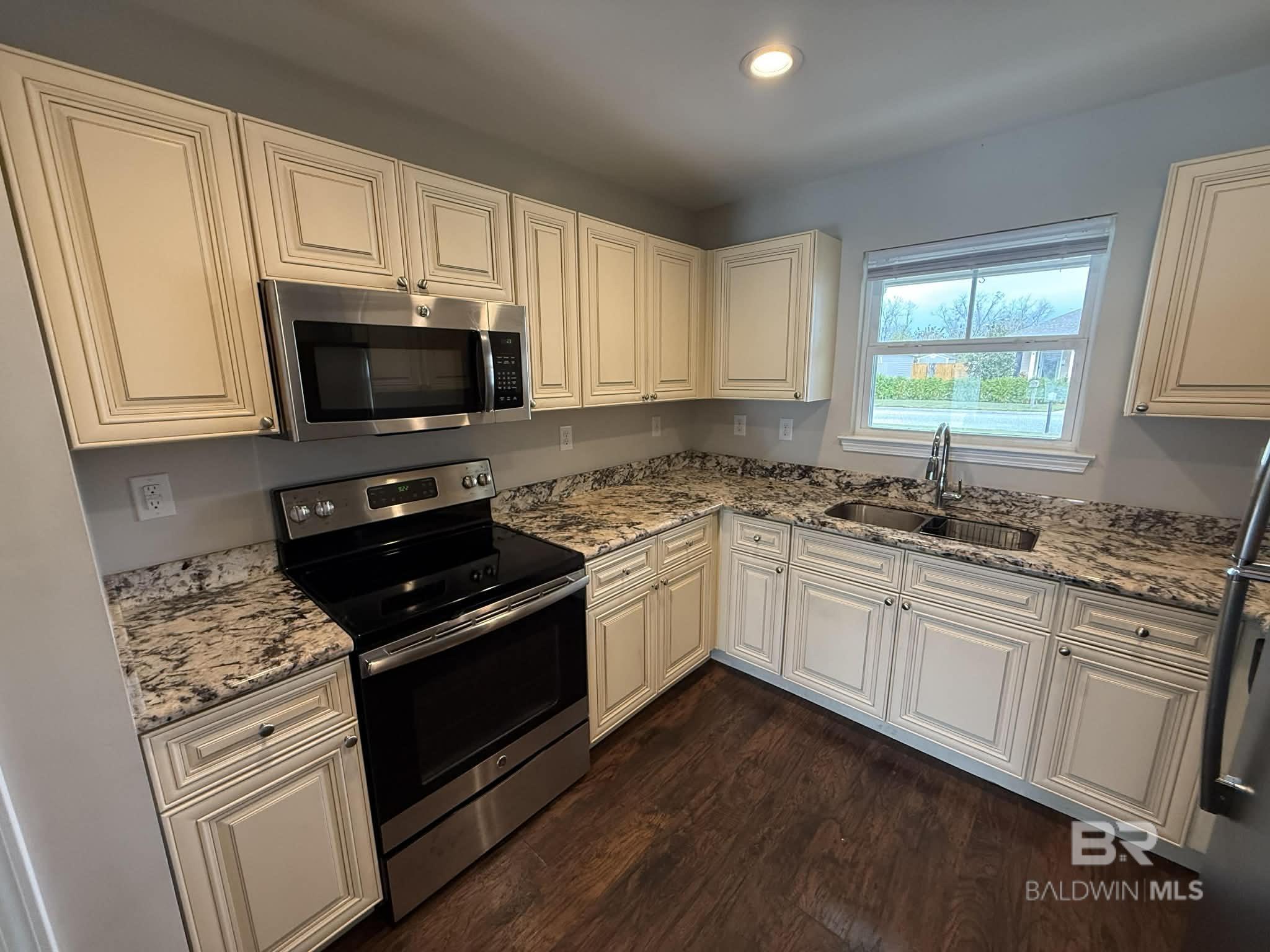 912 Sentinel Circle, Foley, AL, 36535