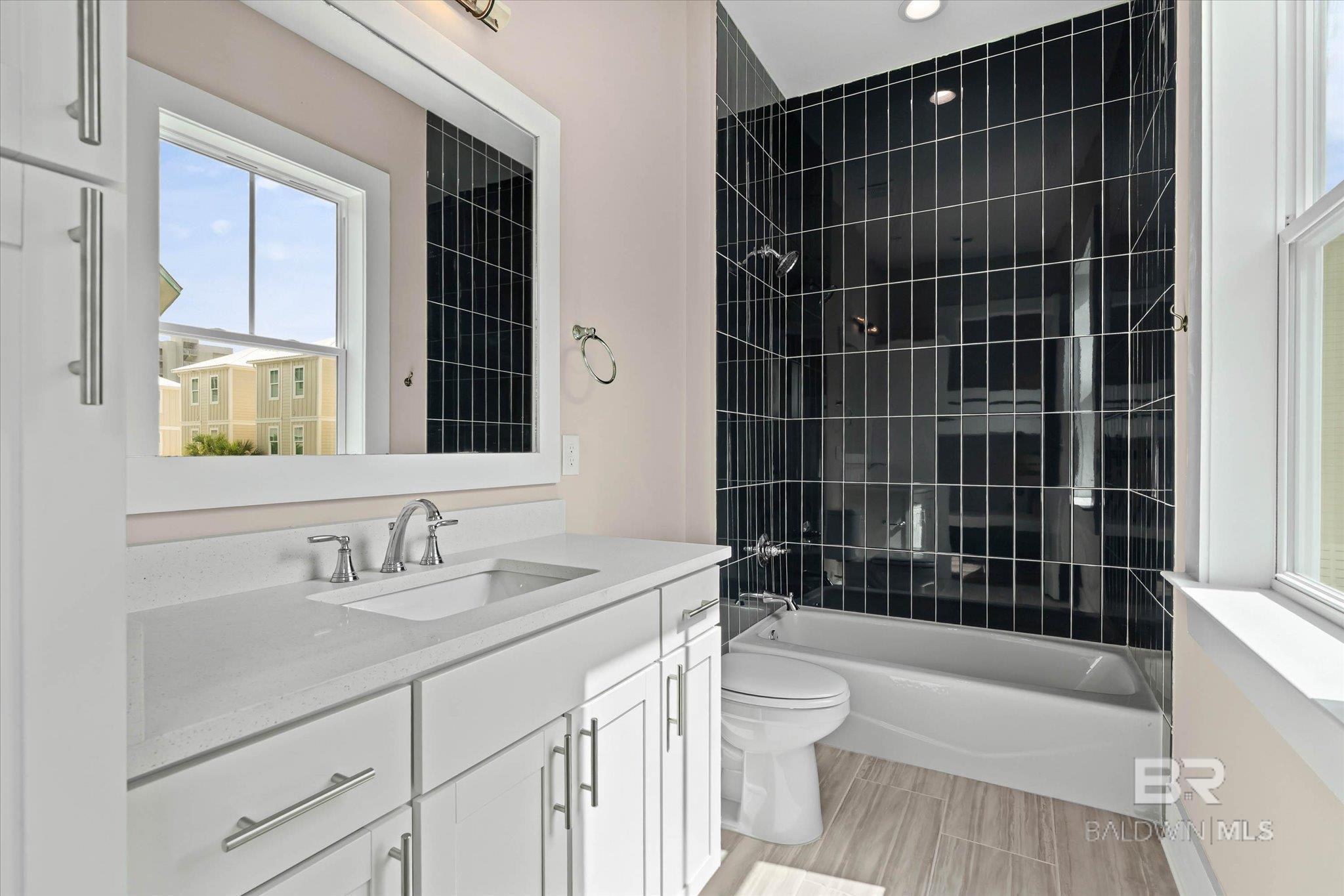 951 W Lagoon Avenue UNIT HH, Gulf Shores, AL, 36542