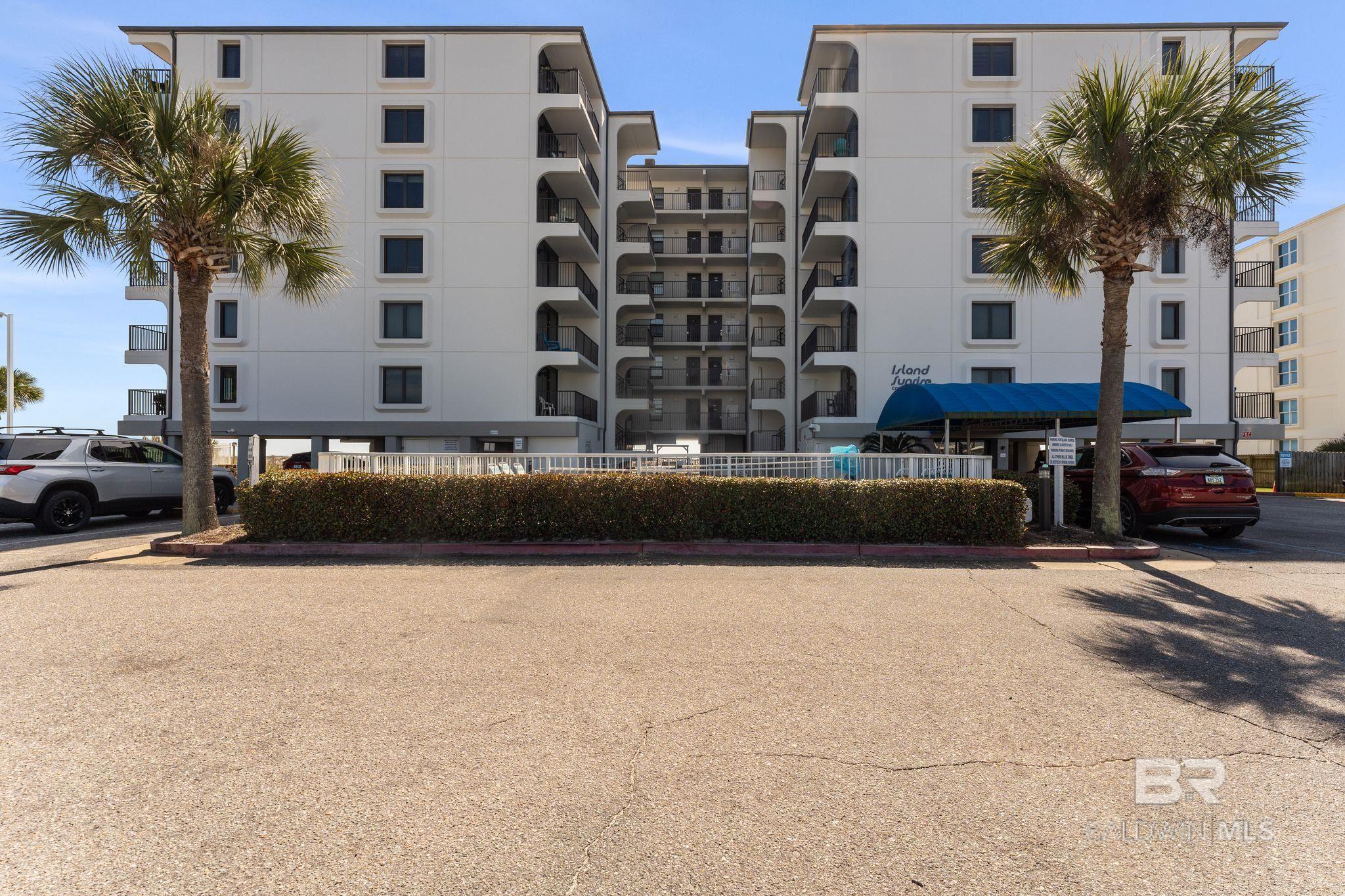 Gulf Shores Condos from $300,000 to $400,000