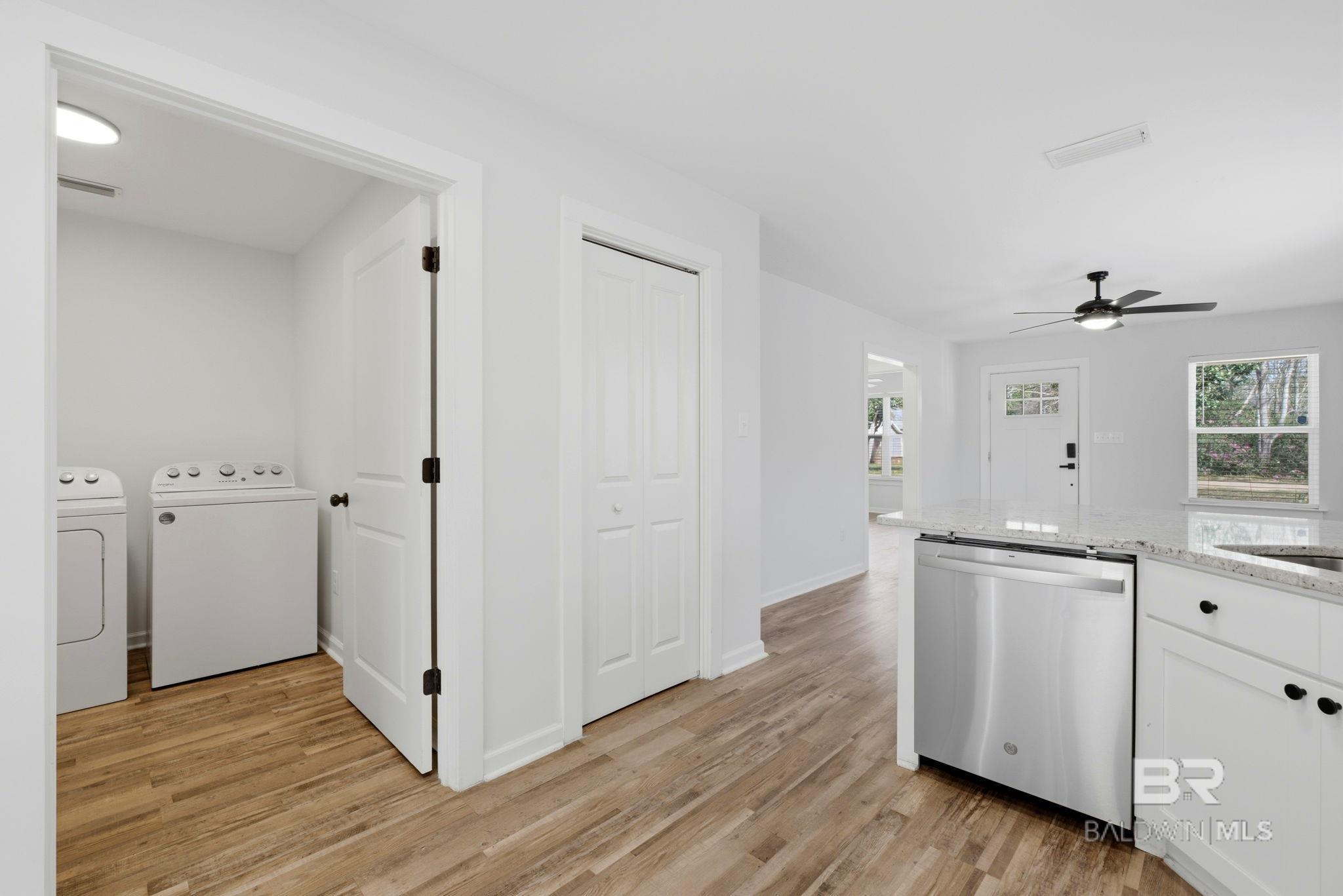 Robertsdale, AL, 36567