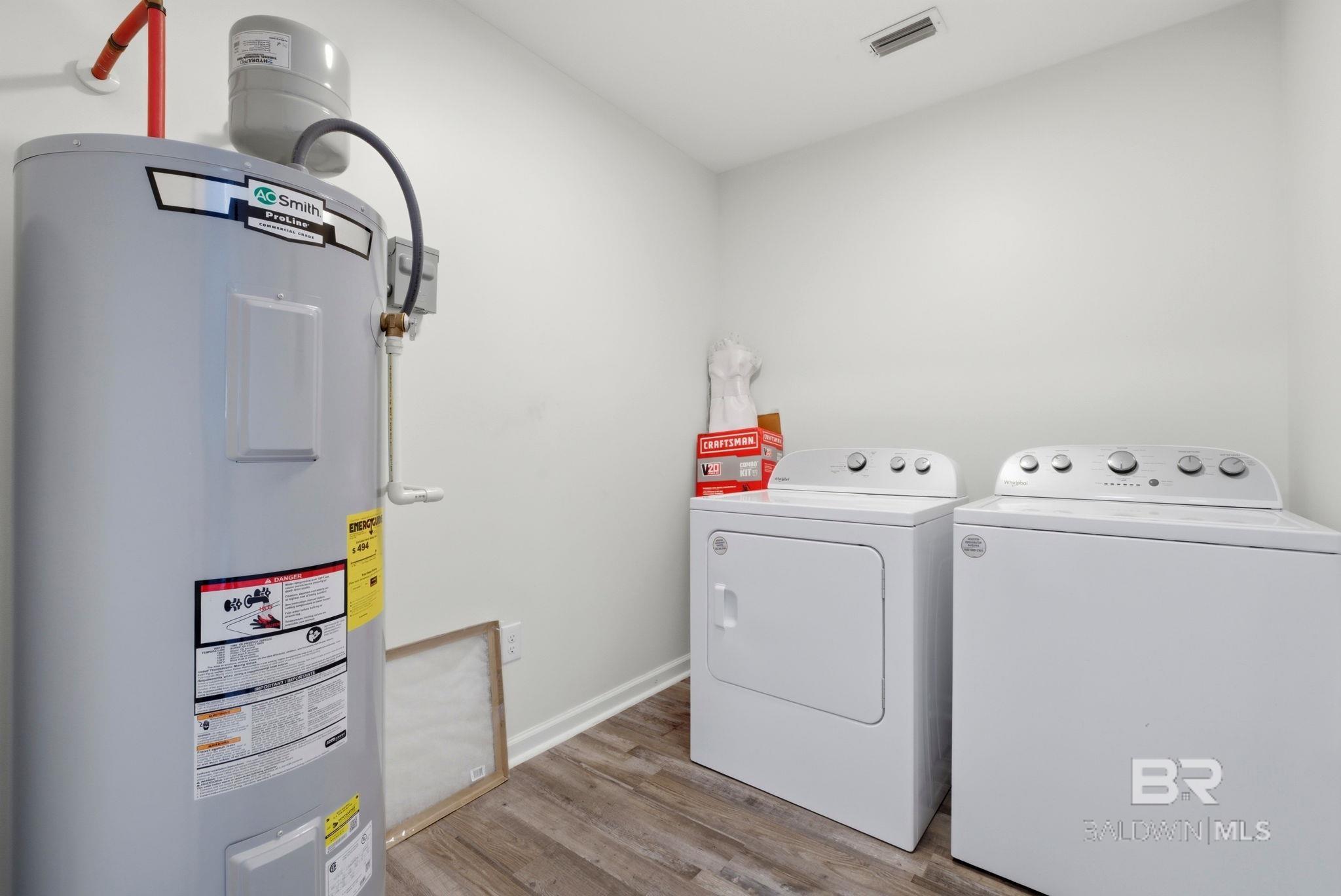 Robertsdale, AL, 36567