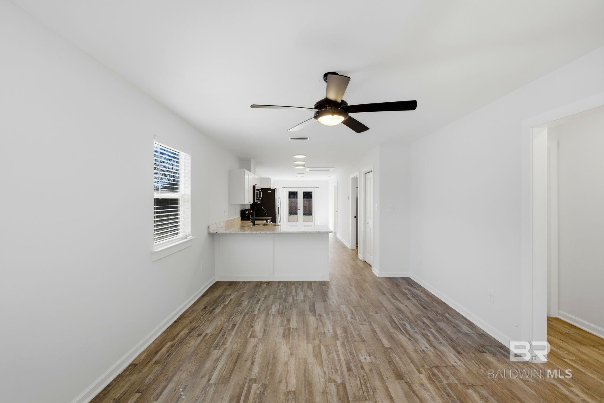 Robertsdale, AL, 36567