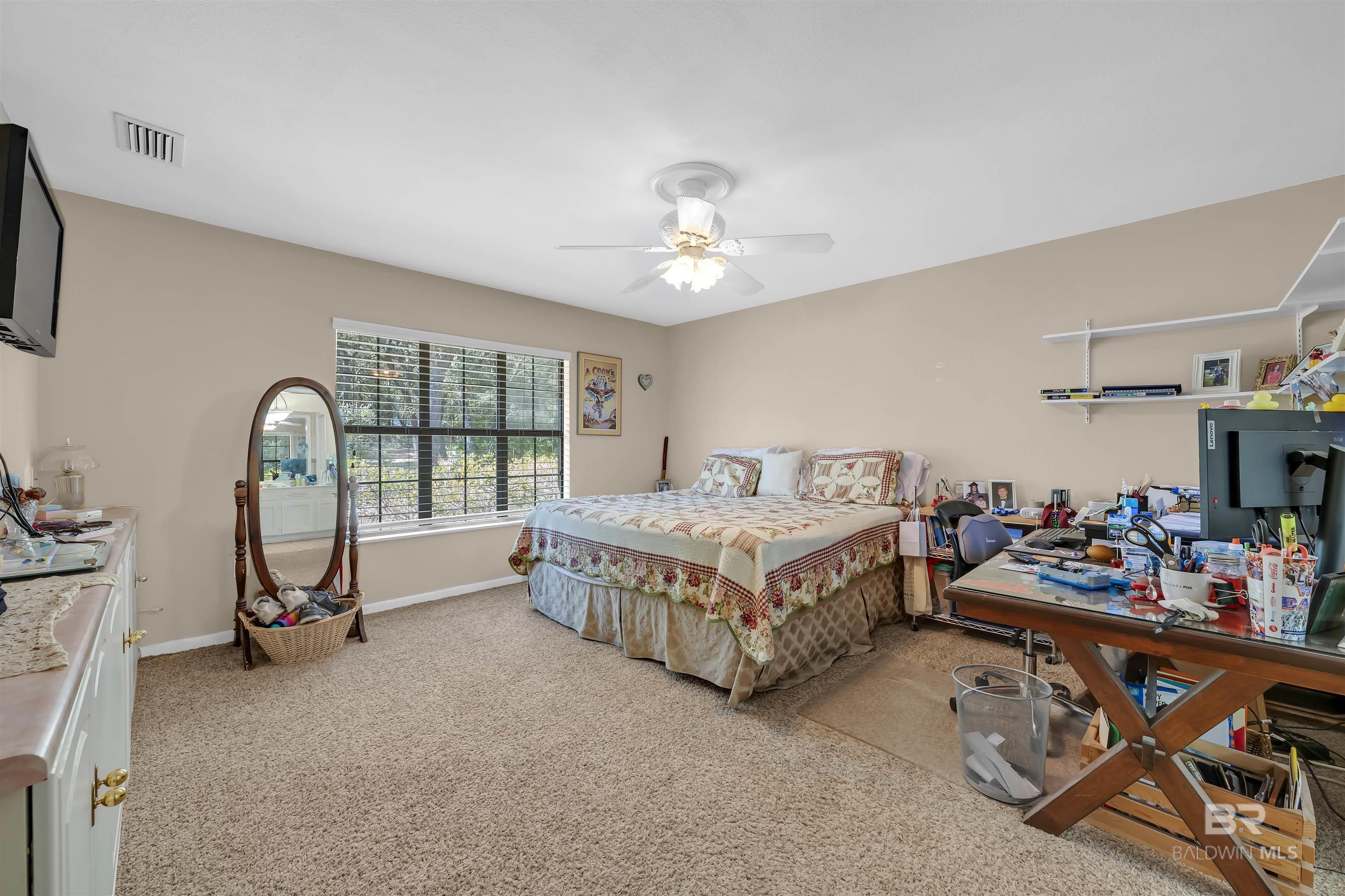 9462 Bay View Drive, Lillian, AL, 36549