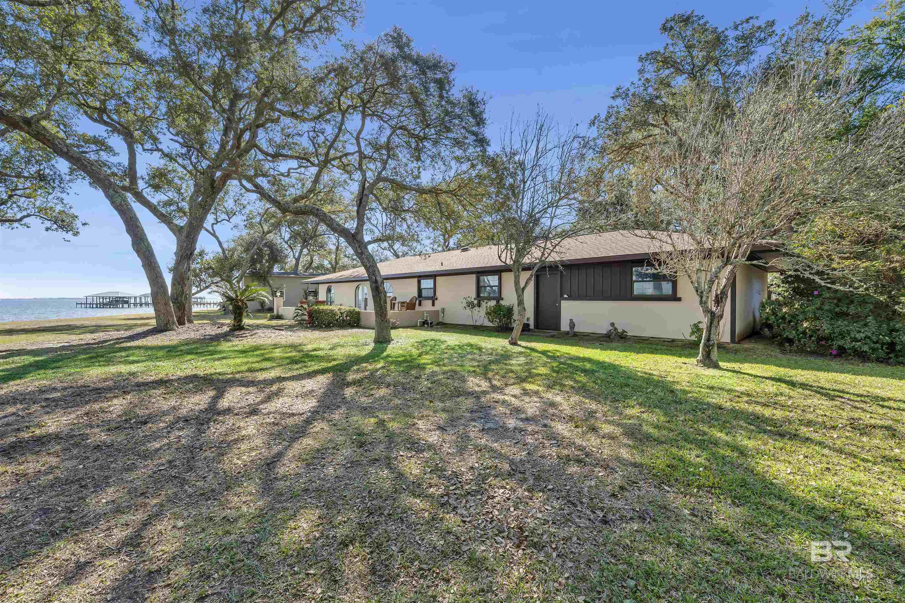 9462 Bay View Drive, Lillian, AL, 36549