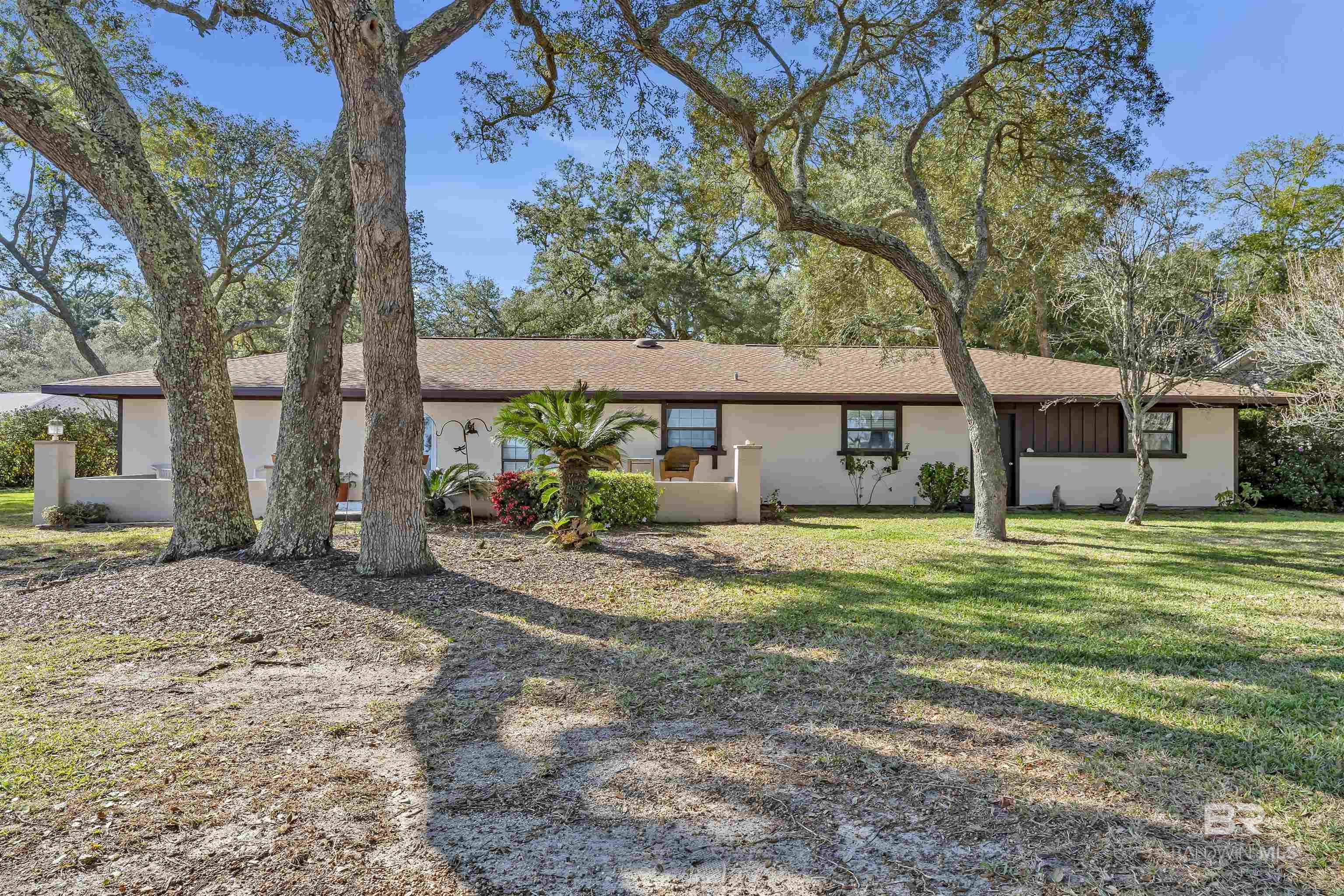 9462 Bay View Drive, Lillian, AL, 36549