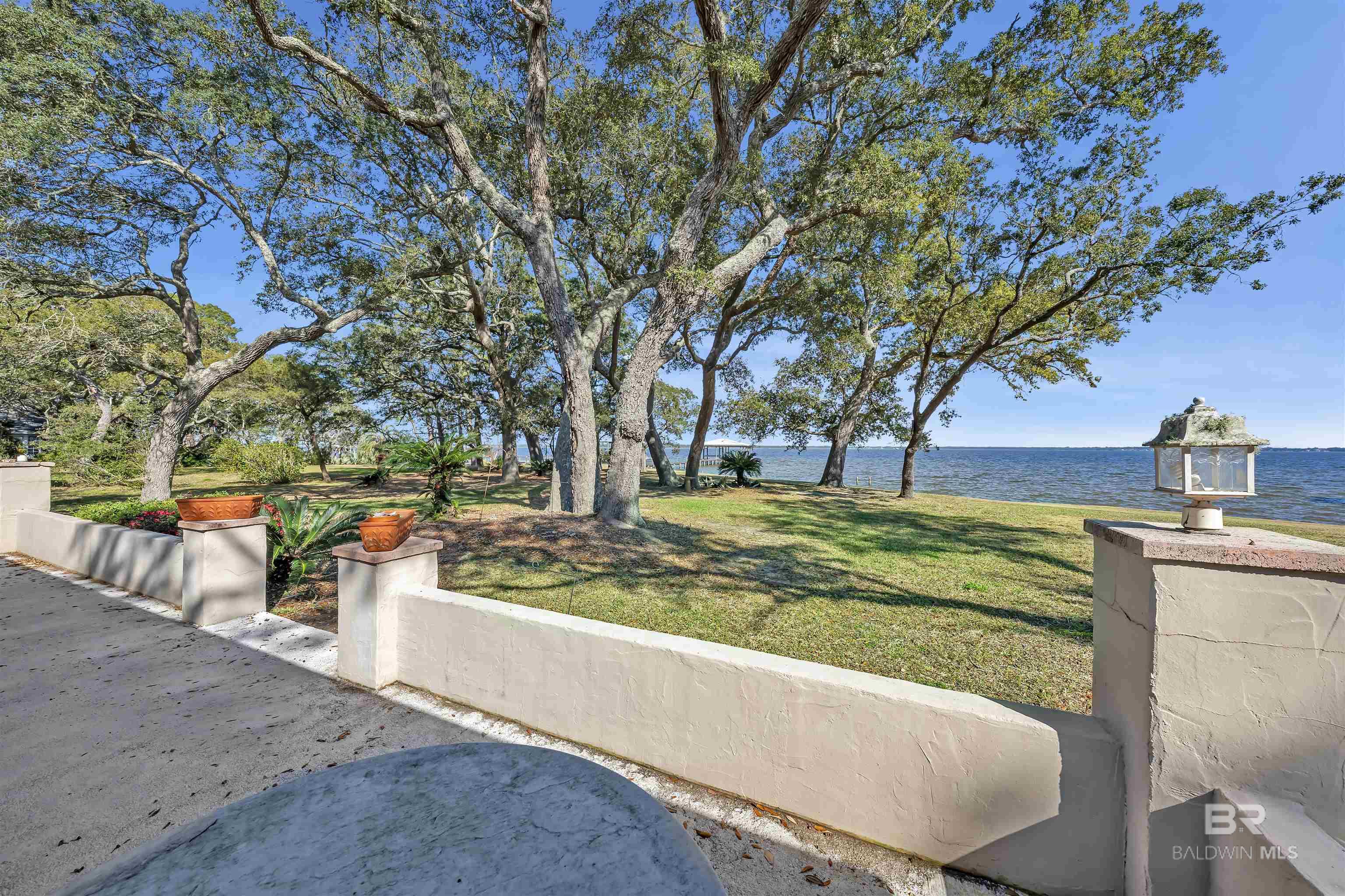 9462 Bay View Drive, Lillian, AL, 36549