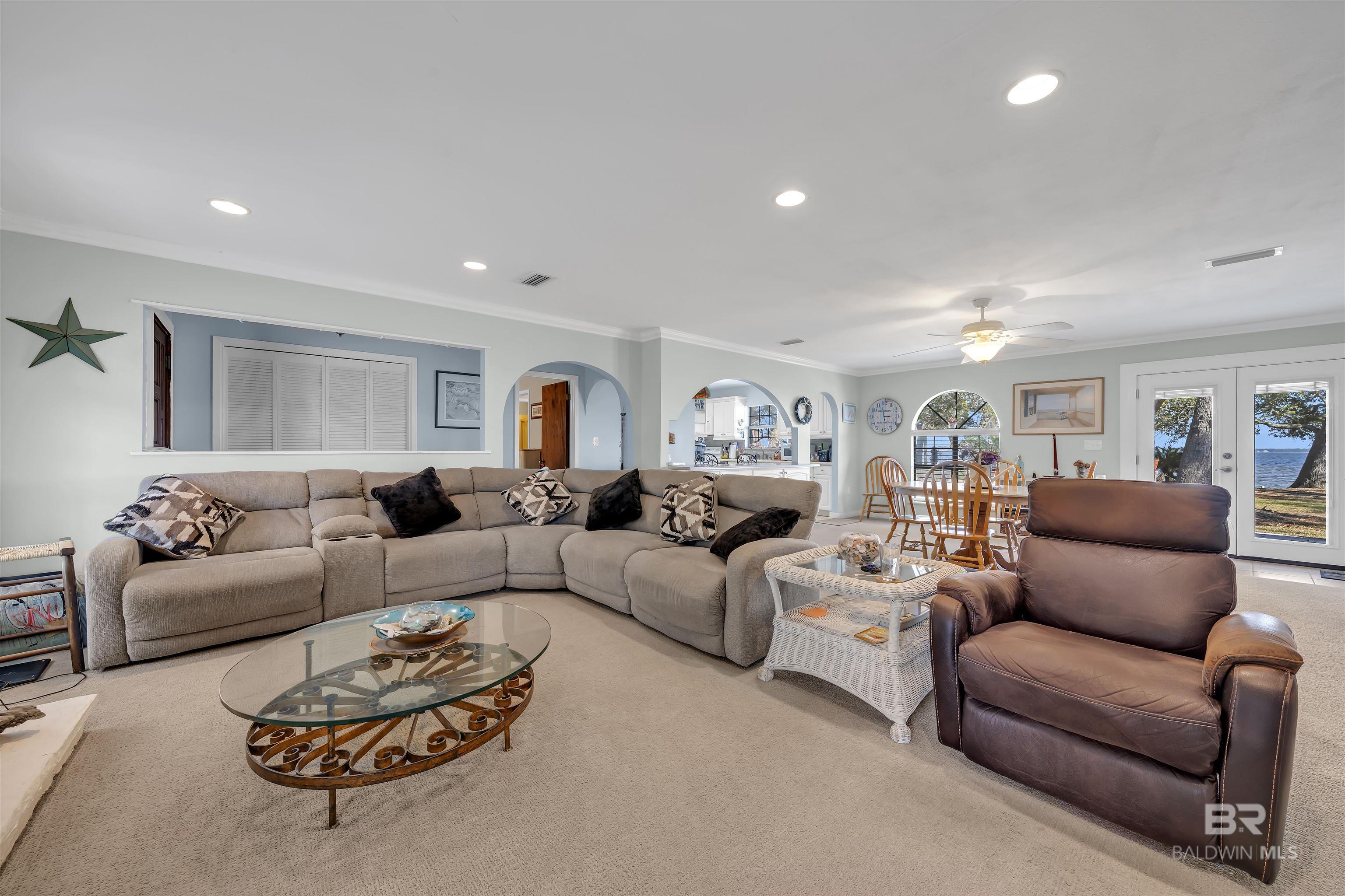 9462 Bay View Drive, Lillian, AL, 36549