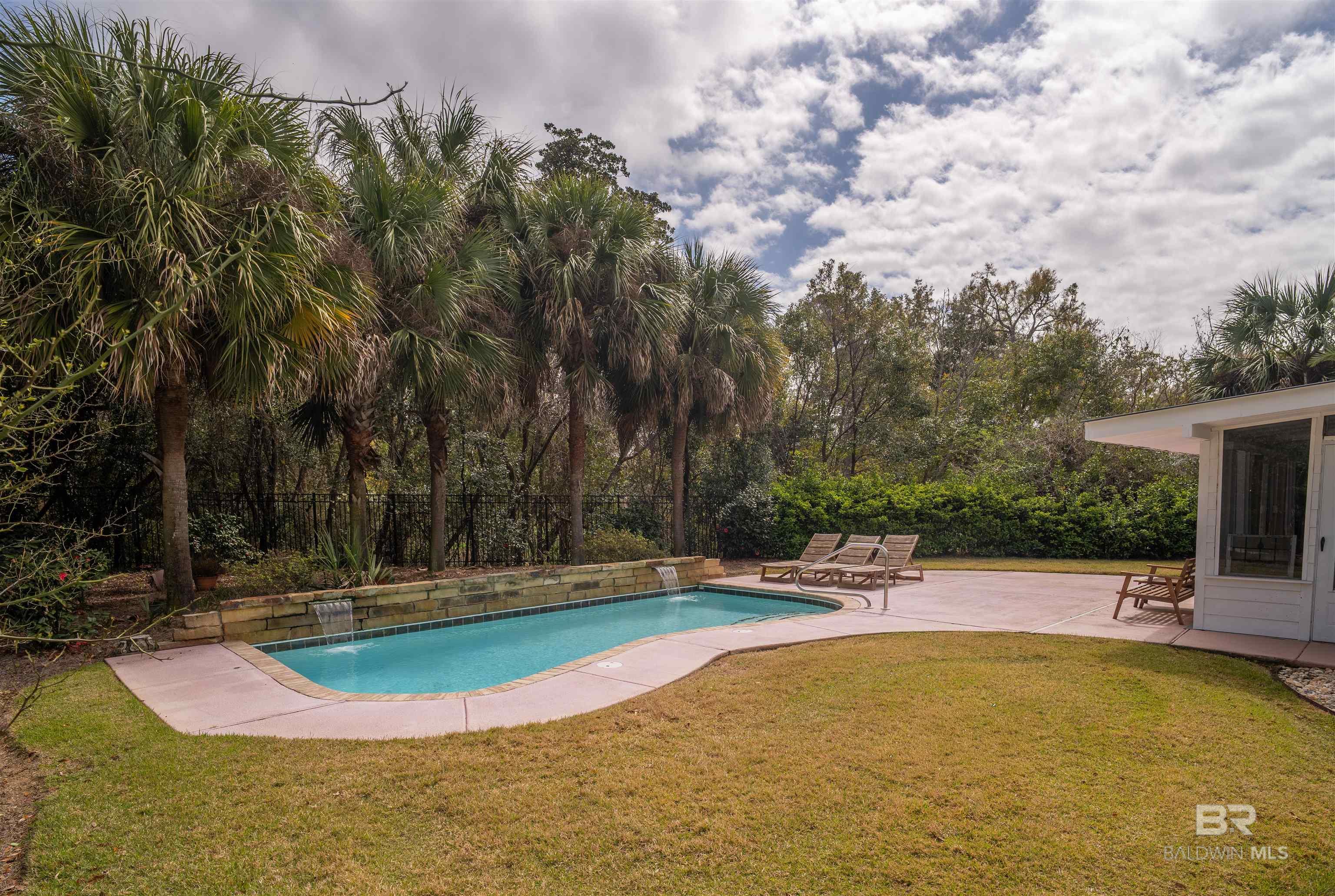 713 S Mobile Street, Fairhope, AL, 36532
