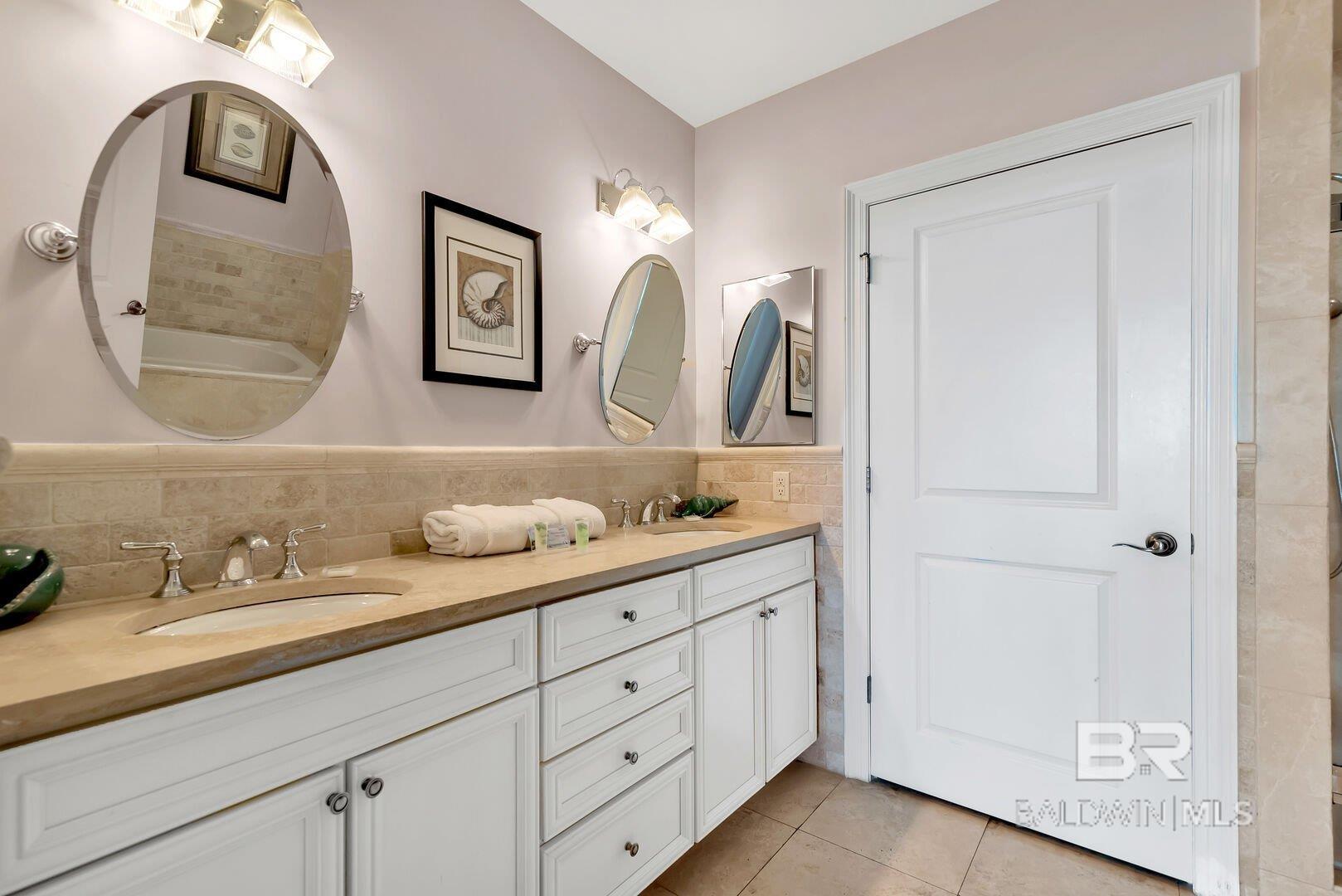 4851 Wharf Parkway UNIT 423, Orange Beach, AL, 36561