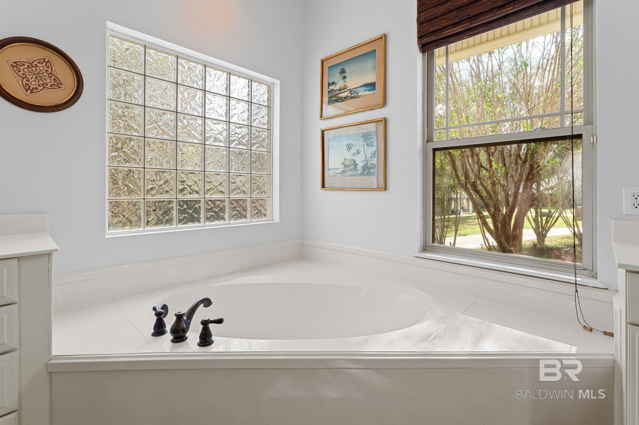 9383 Greenleaf Drive, Spanish Fort, AL, 36527