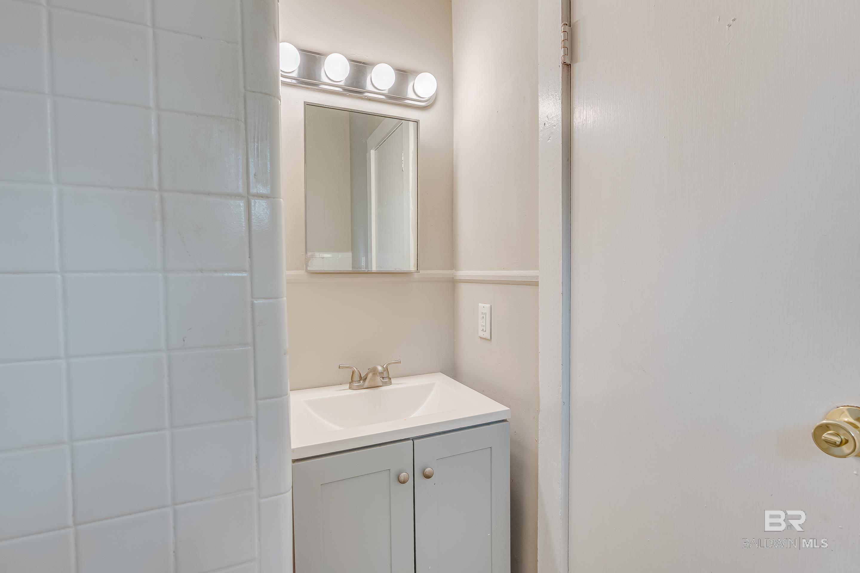 1005 Oak Street, Mobile, AL, 36604