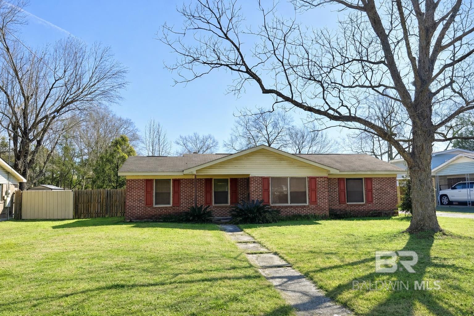 Homes for sale in Brewton, AL | 127 Rosemary Avenue, Brewton, AL 36426 | MLS# 392910