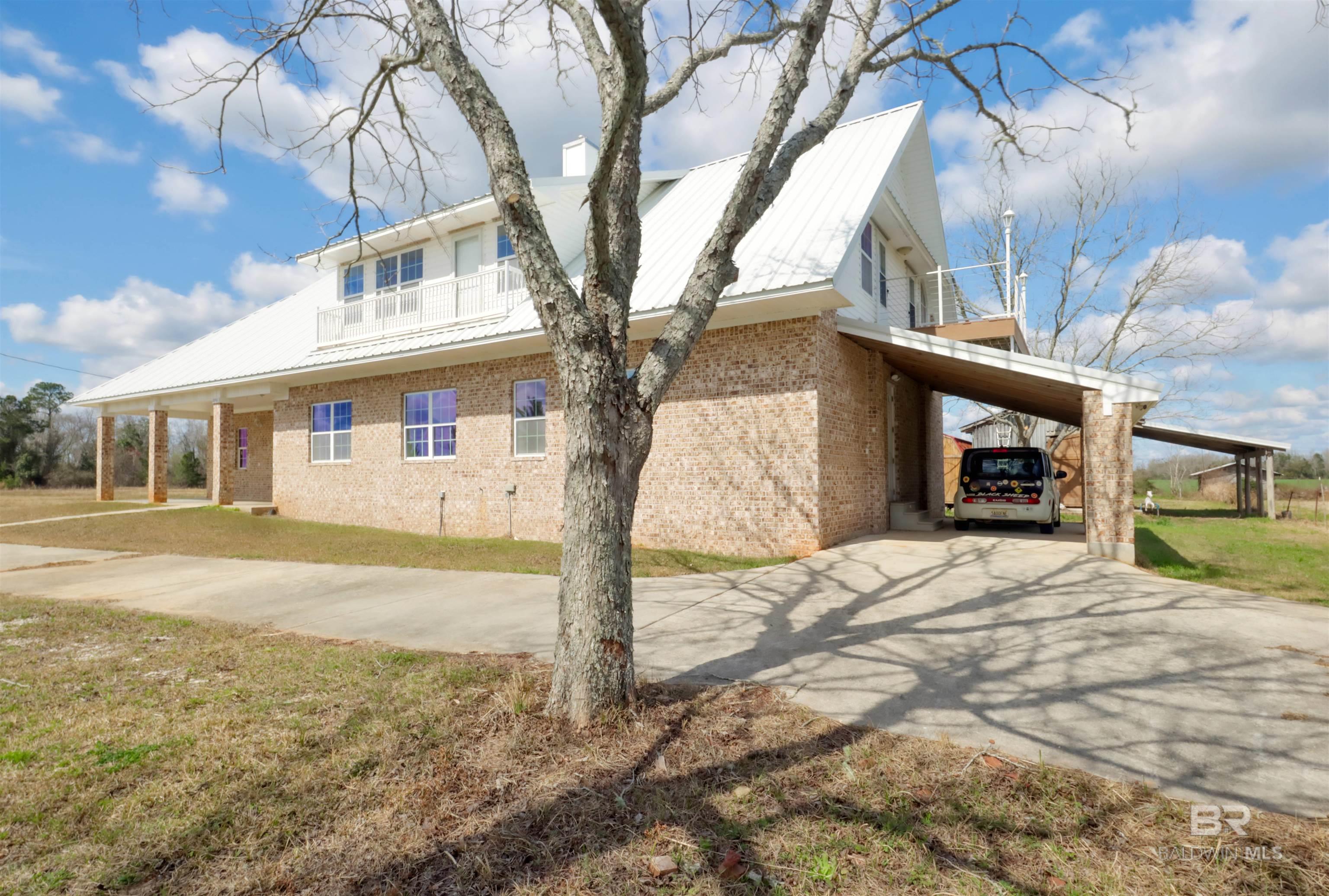 https://zimg.paragon.ice.com/ParagonImages/Property/PG/BCAR/392992/40/0/0/61057a97e4b29c498881790cec4c956a/7/a7b28549190b116fd0a0a903614839ed/392992-c4cde96d-ef6e-4373-859f-253c357cc6f6.JPG