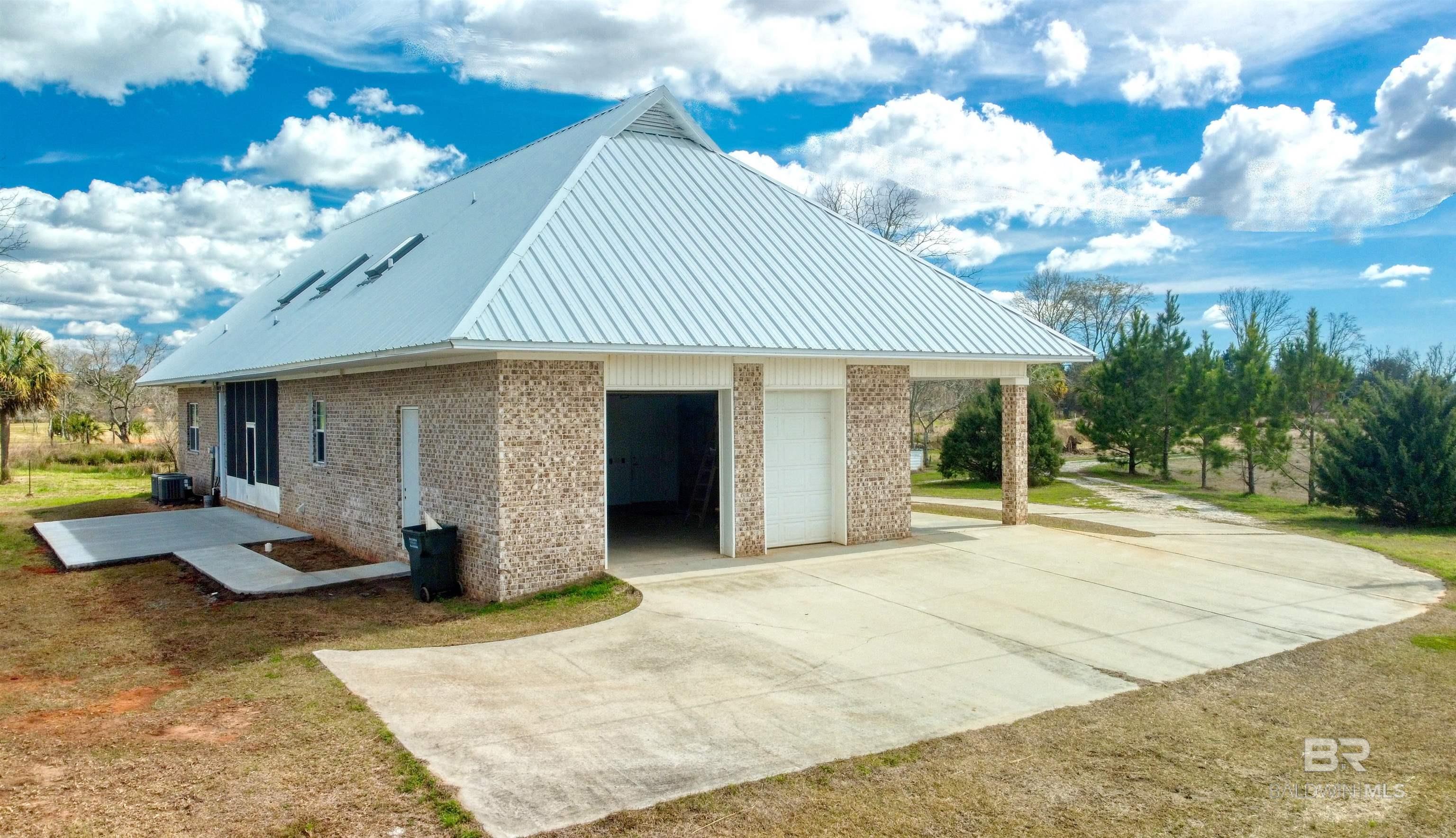 https://zimg.paragon.ice.com/ParagonImages/Property/PG/BCAR/392992/45/0/0/867854ea44a851da5120f185964e800c/7/a7b28549190b116fd0a0a903614839ed/392992-4dd9fe55-7cfc-48af-8beb-9cba8c2f1732.JPG