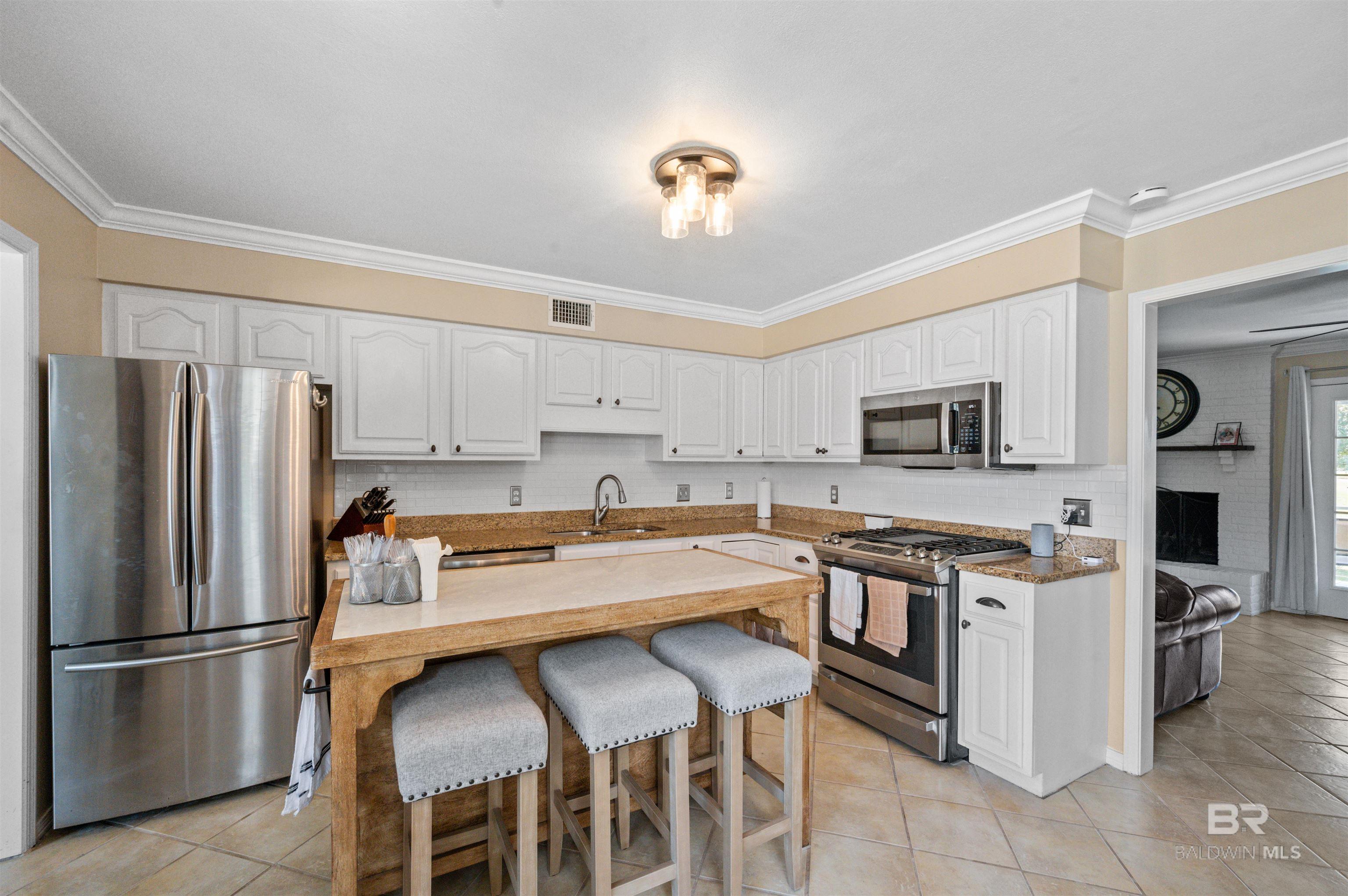 437 Wedgewood Drive, Gulf Shores, AL, 36542-3057