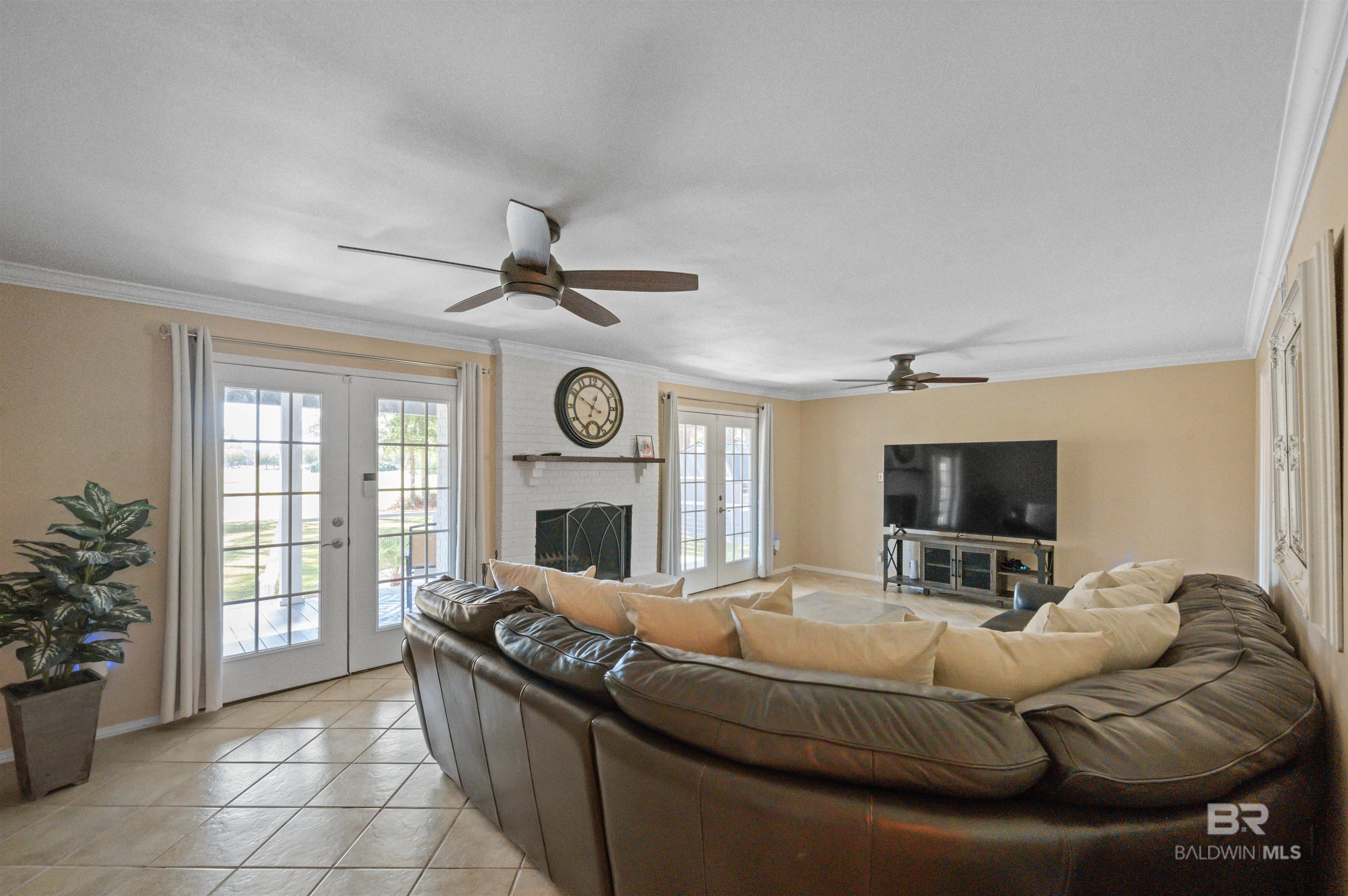 437 Wedgewood Drive, Gulf Shores, AL, 36542-3057