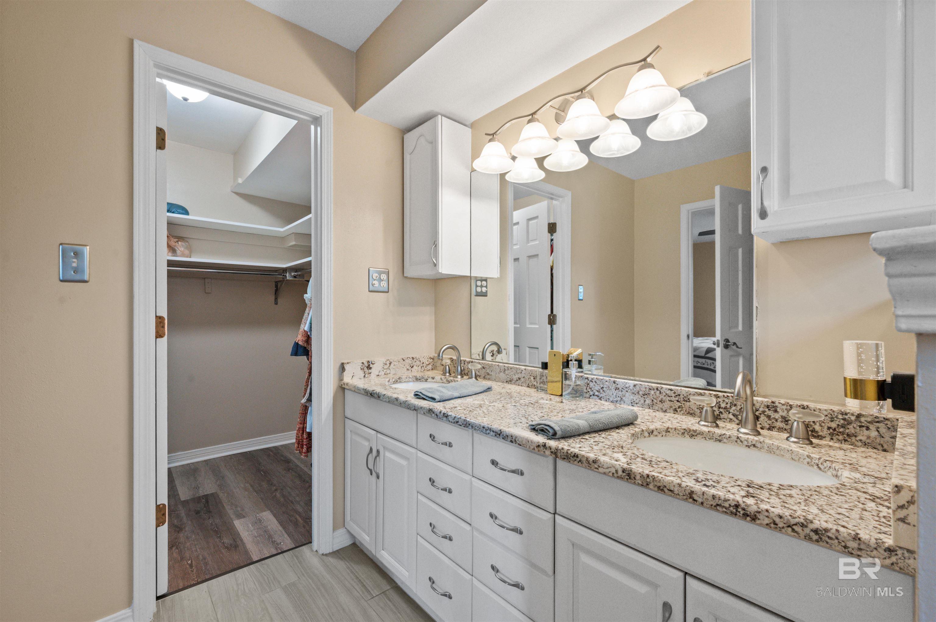 437 Wedgewood Drive, Gulf Shores, AL, 36542-3057