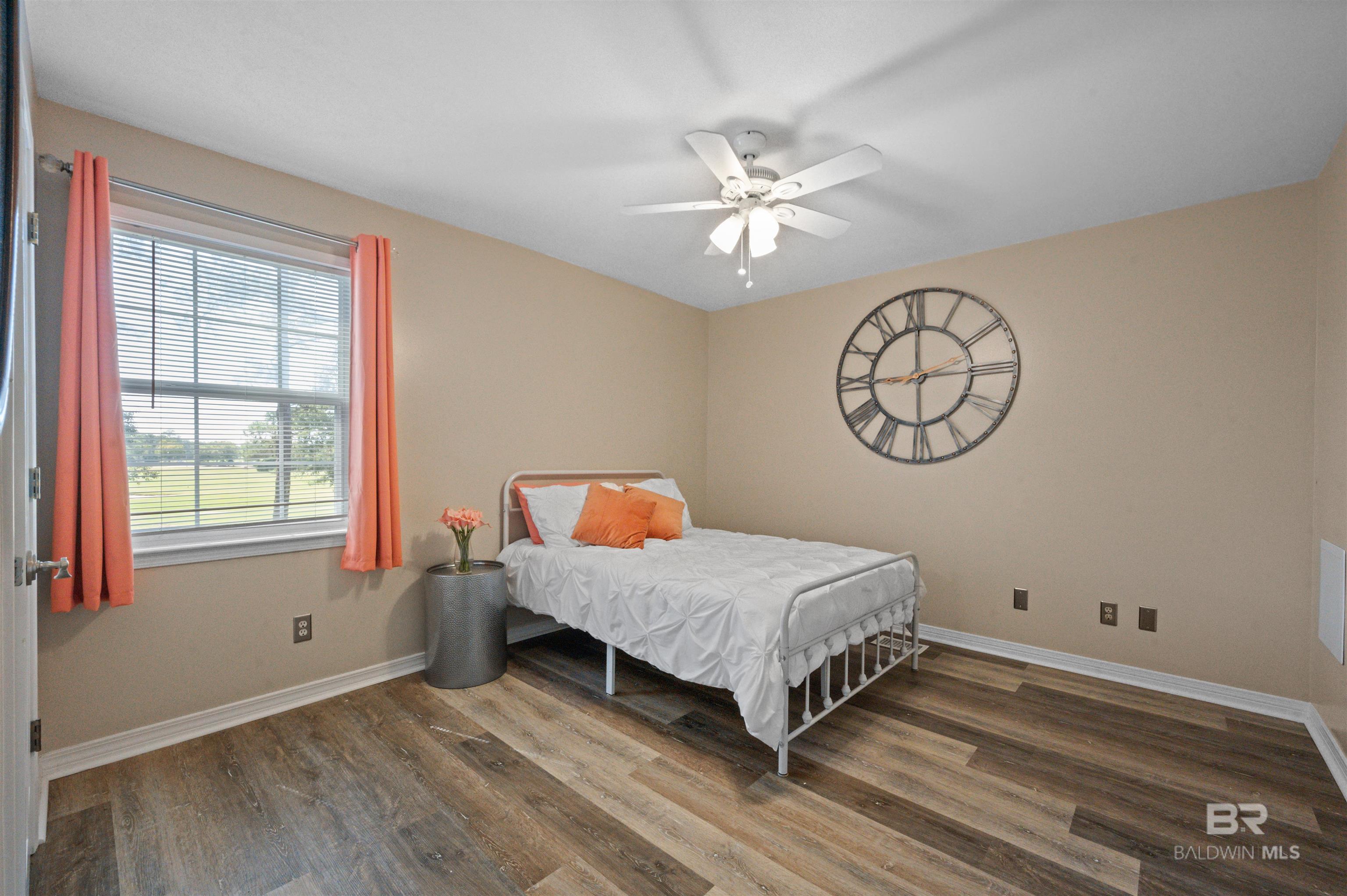 437 Wedgewood Drive, Gulf Shores, AL, 36542-3057