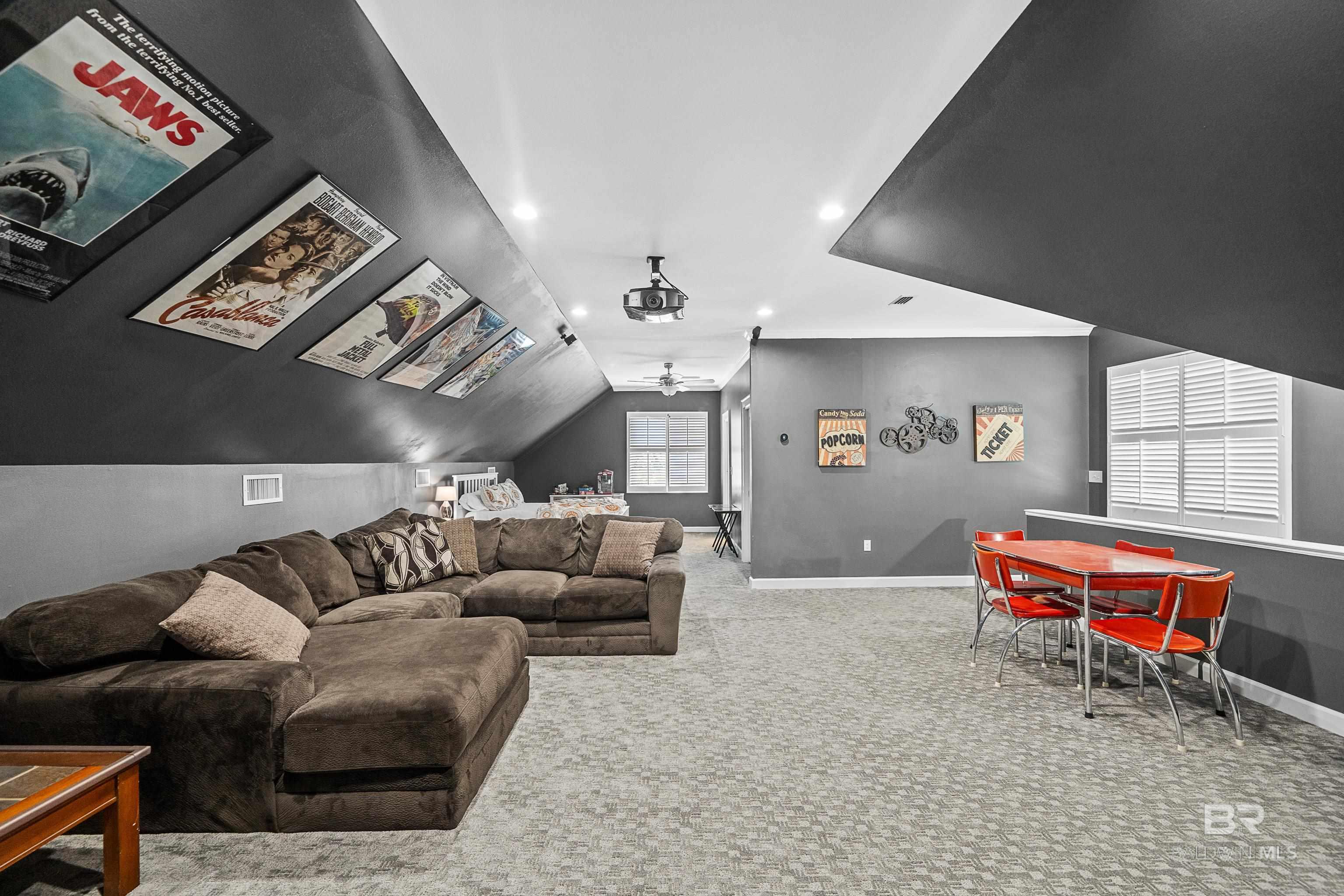 https://zimg.paragon.ice.com/ParagonImages/Property/PG/BCAR/393053/59/0/0/b3aa7e2c9bf25e547caa36878671cc1b/7/ab5b7ba21f0a6712747a33f24b114ced/393053-2f18865e-8f82-4863-a136-8758c63b6237.JPG