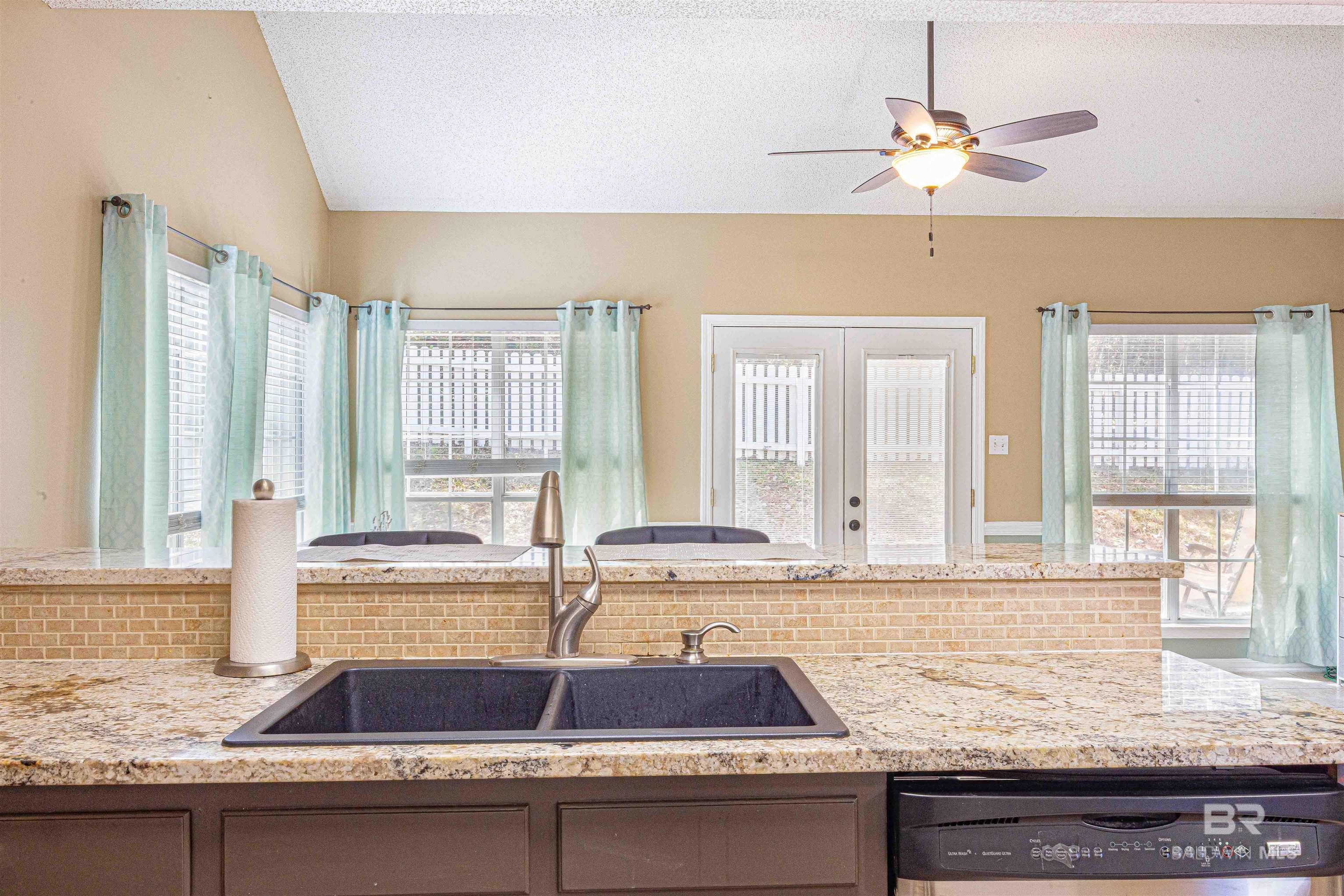 689 Ridgewood Drive, Daphne, AL, 36526