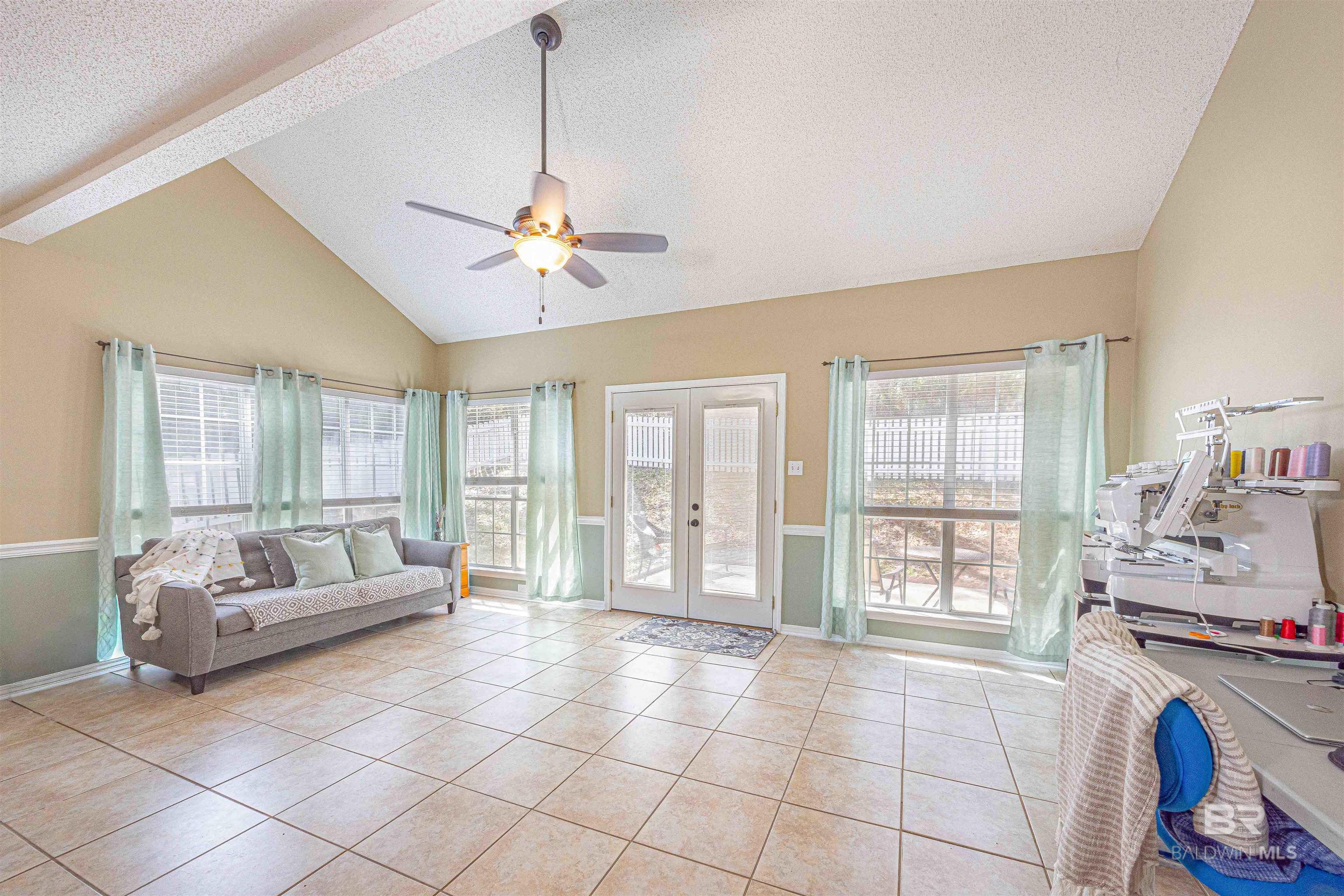 689 Ridgewood Drive, Daphne, AL, 36526