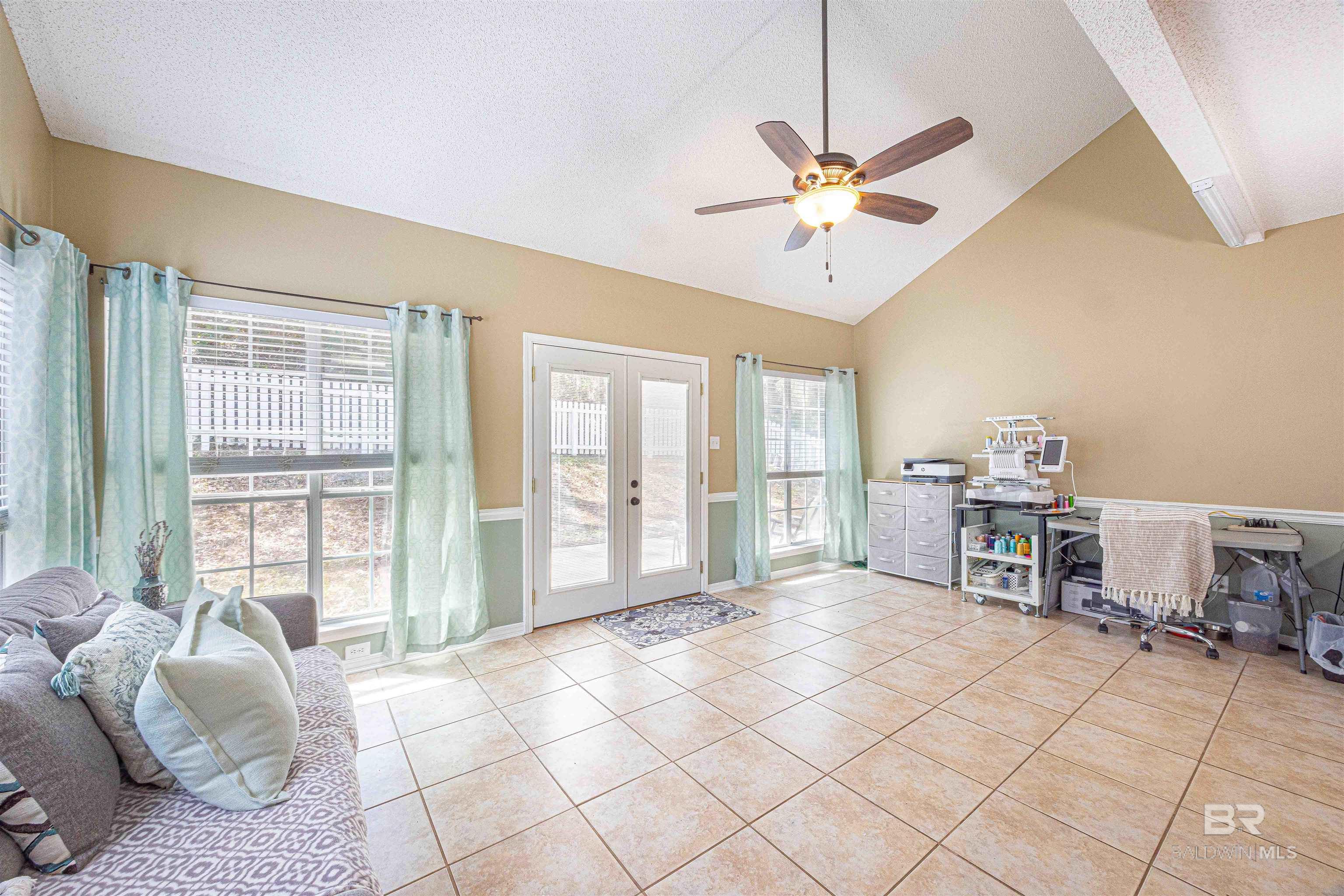 689 Ridgewood Drive, Daphne, AL, 36526