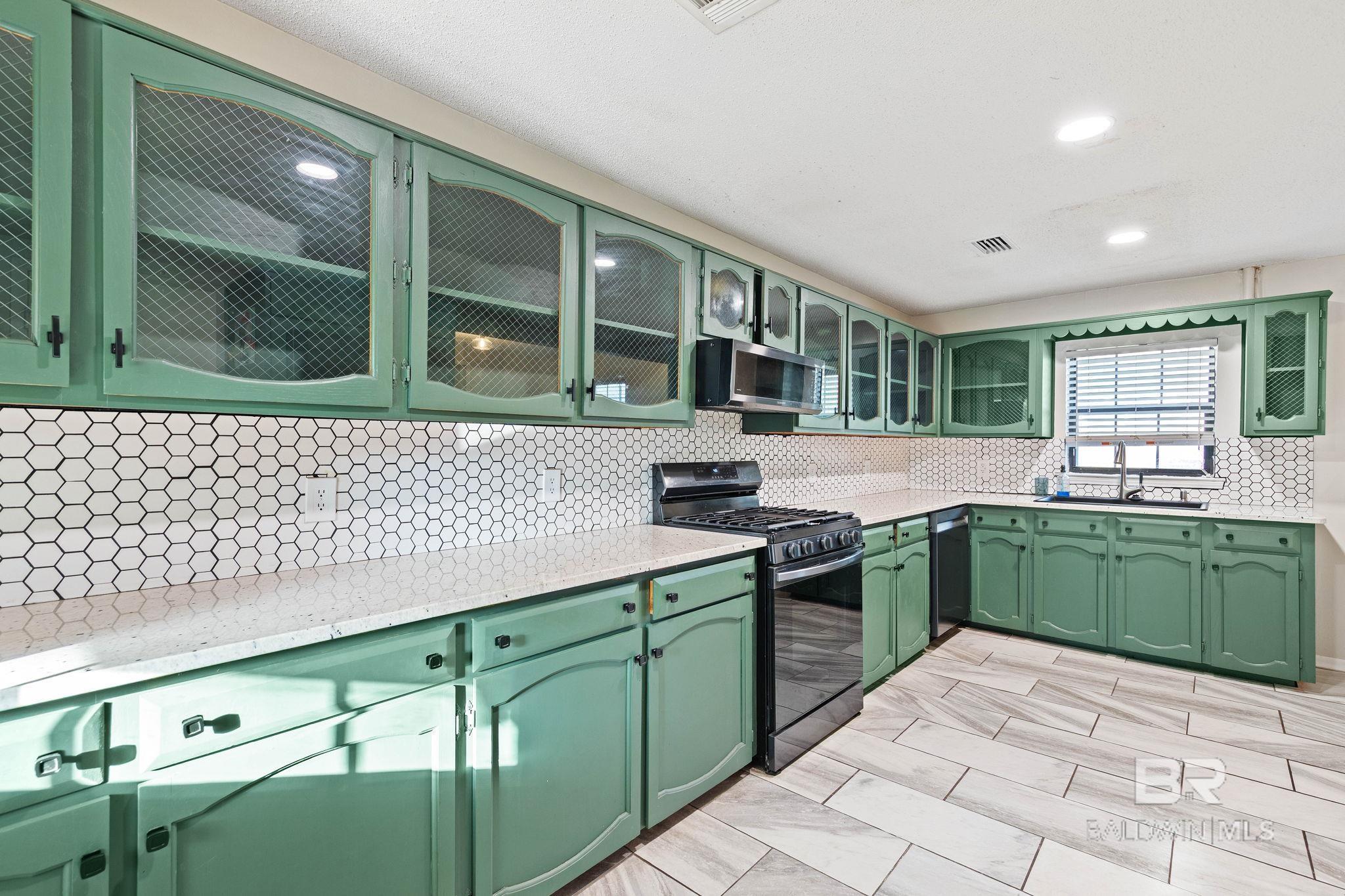 301 Azalea Circle, Mobile, AL, 36608