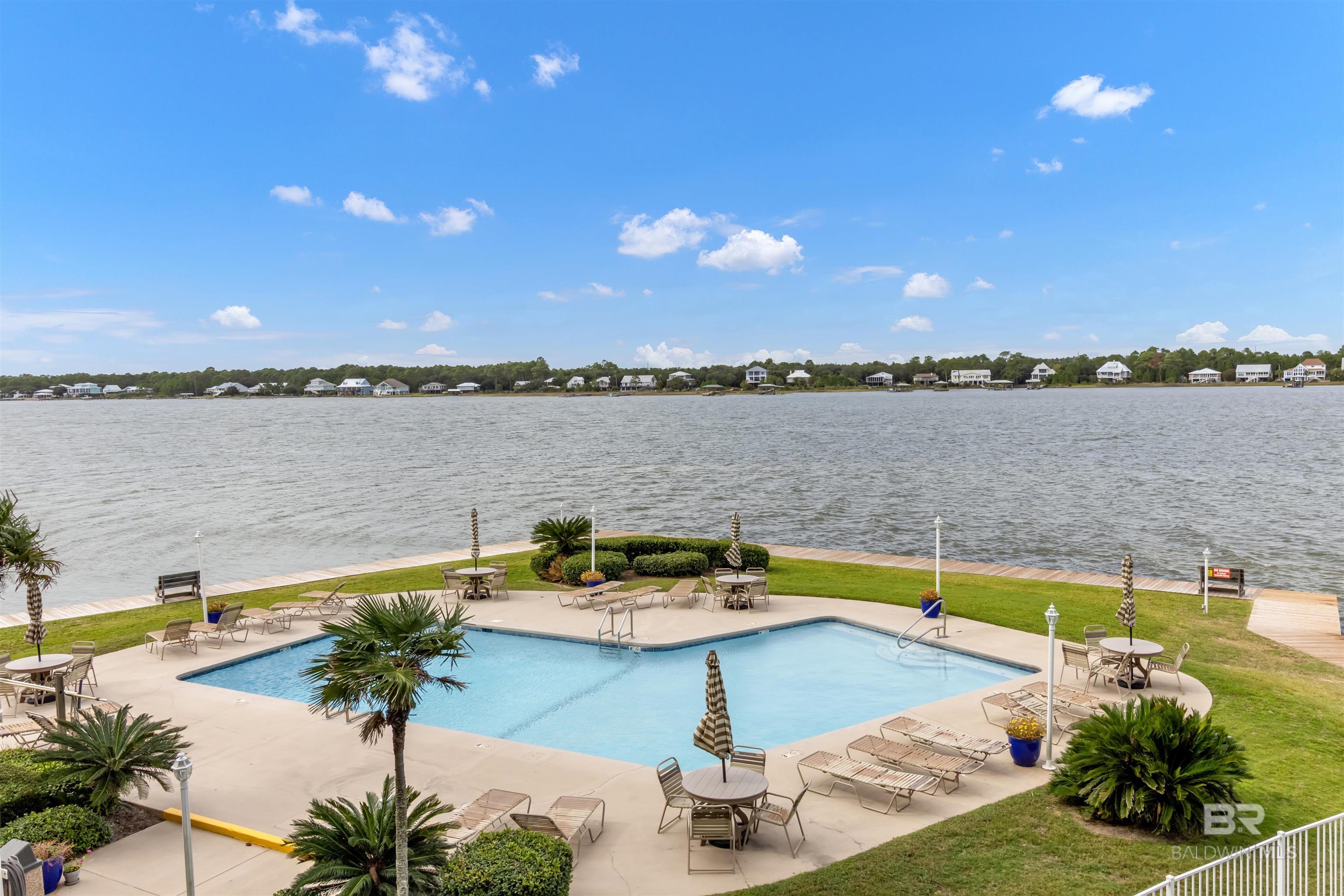 https://zimg.paragon.ice.com/ParagonImages/Property/PG/BCAR/393187/18/0/0/b0590fc92ba15e2dbe99feb047b0c2ed/7/f988024921a593cccfa204f5ec84e96e/393187-5635DA24-AB3E-4A5E-BFAA-36FDAFBDB059.JPG