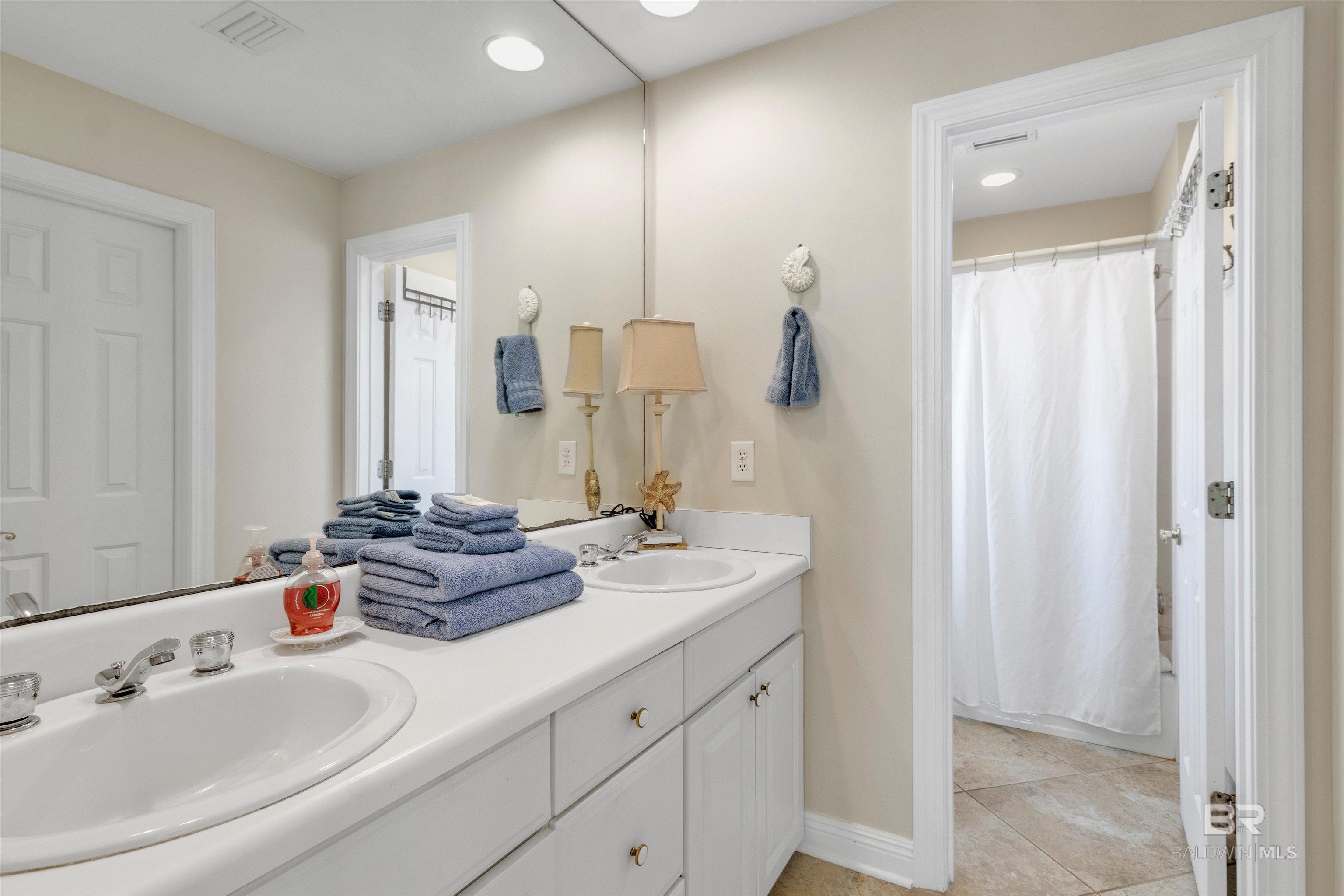 6010 South Sea Circle, Gulf Shores, AL, 36542