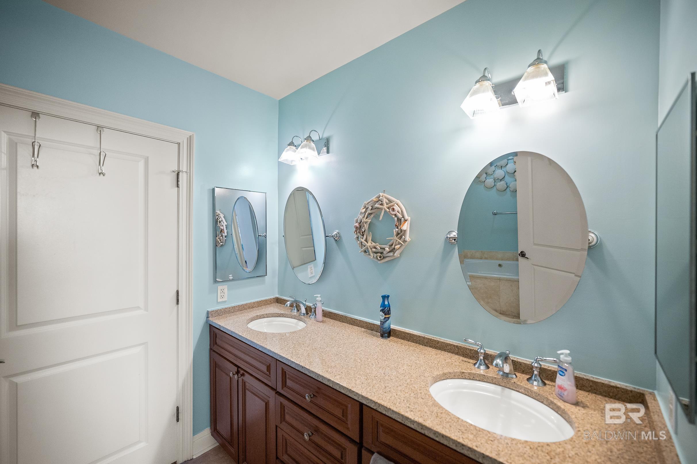 4851 Wharf Parkway UNIT 821, Orange Beach, AL, 36561