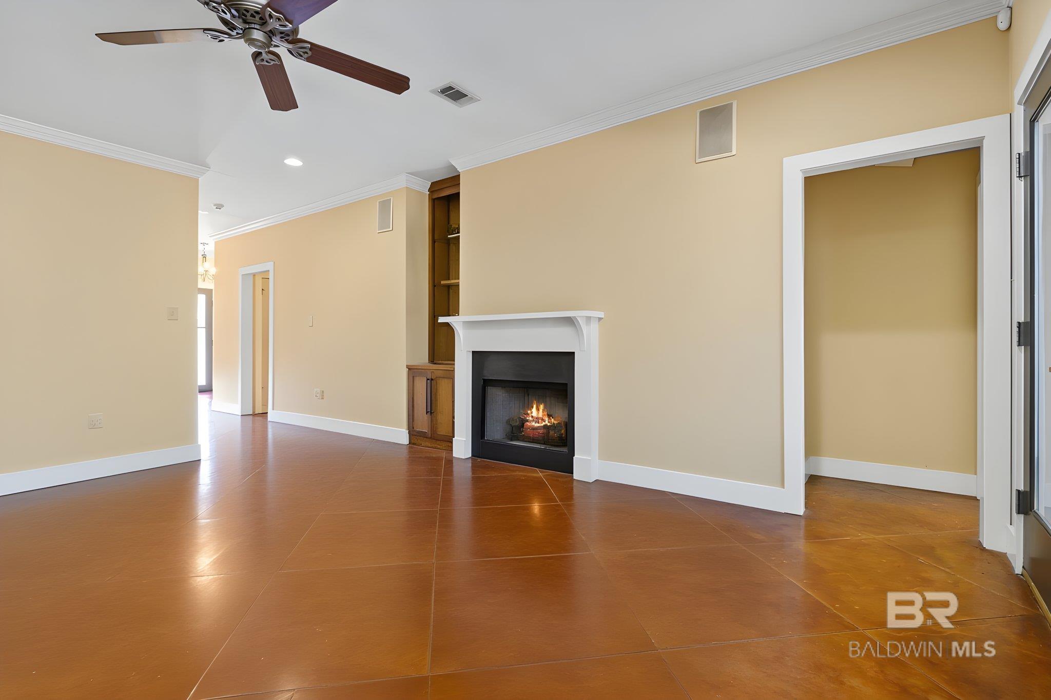 https://zimg.paragon.ice.com/ParagonImages/Property/PG/BCAR/393240/45/0/0/d18289761b1094733b992fe6217949ef/7/613edd897a5979f8a03d1ebbb10e792a/393240-b174f3e6-de64-4c4c-9039-b4c423bac16f.JPG