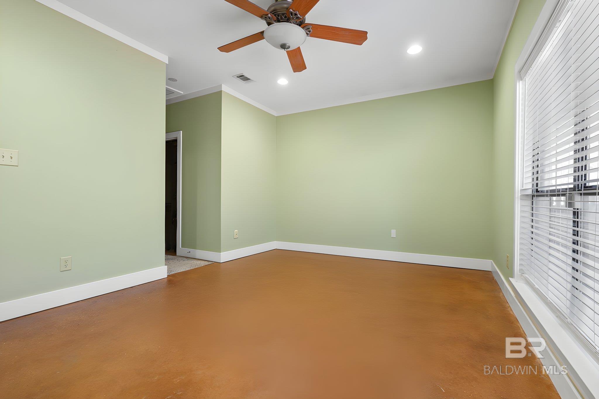 https://zimg.paragon.ice.com/ParagonImages/Property/PG/BCAR/393240/50/0/0/6e18f6d97607382c38e236e84d3371bd/7/613edd897a5979f8a03d1ebbb10e792a/393240-c61758df-db7b-4bb4-8798-87dc235fdeb6.JPG