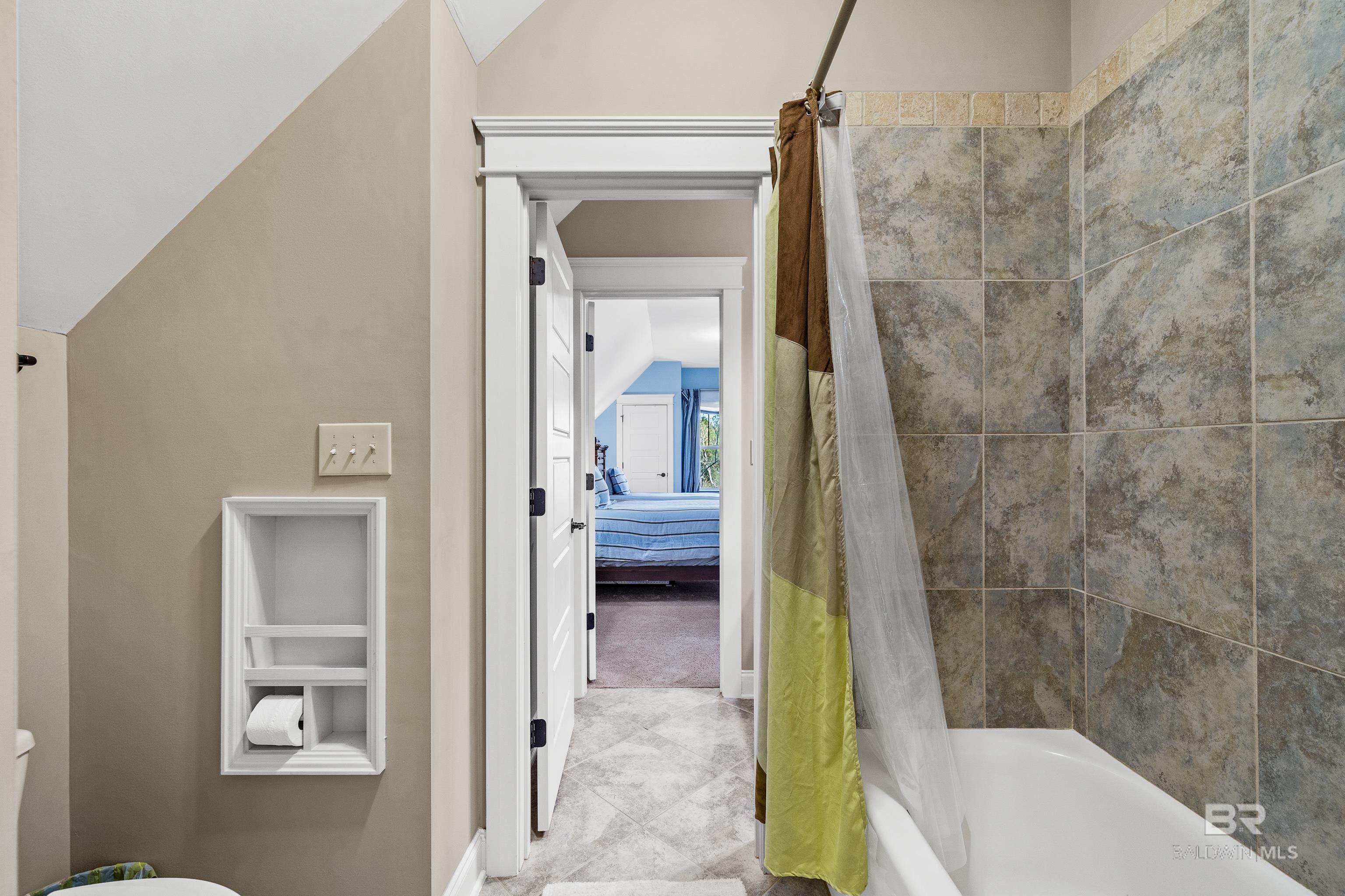 8648 N Lamhatty Lane, Daphne, AL, 36526