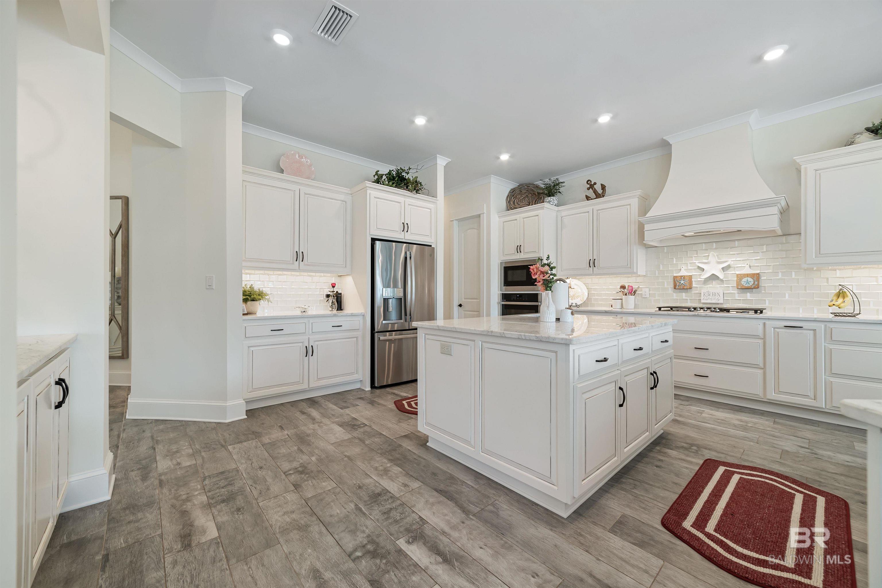 557 Willow Point Court, Gulf Shores, AL, 36542