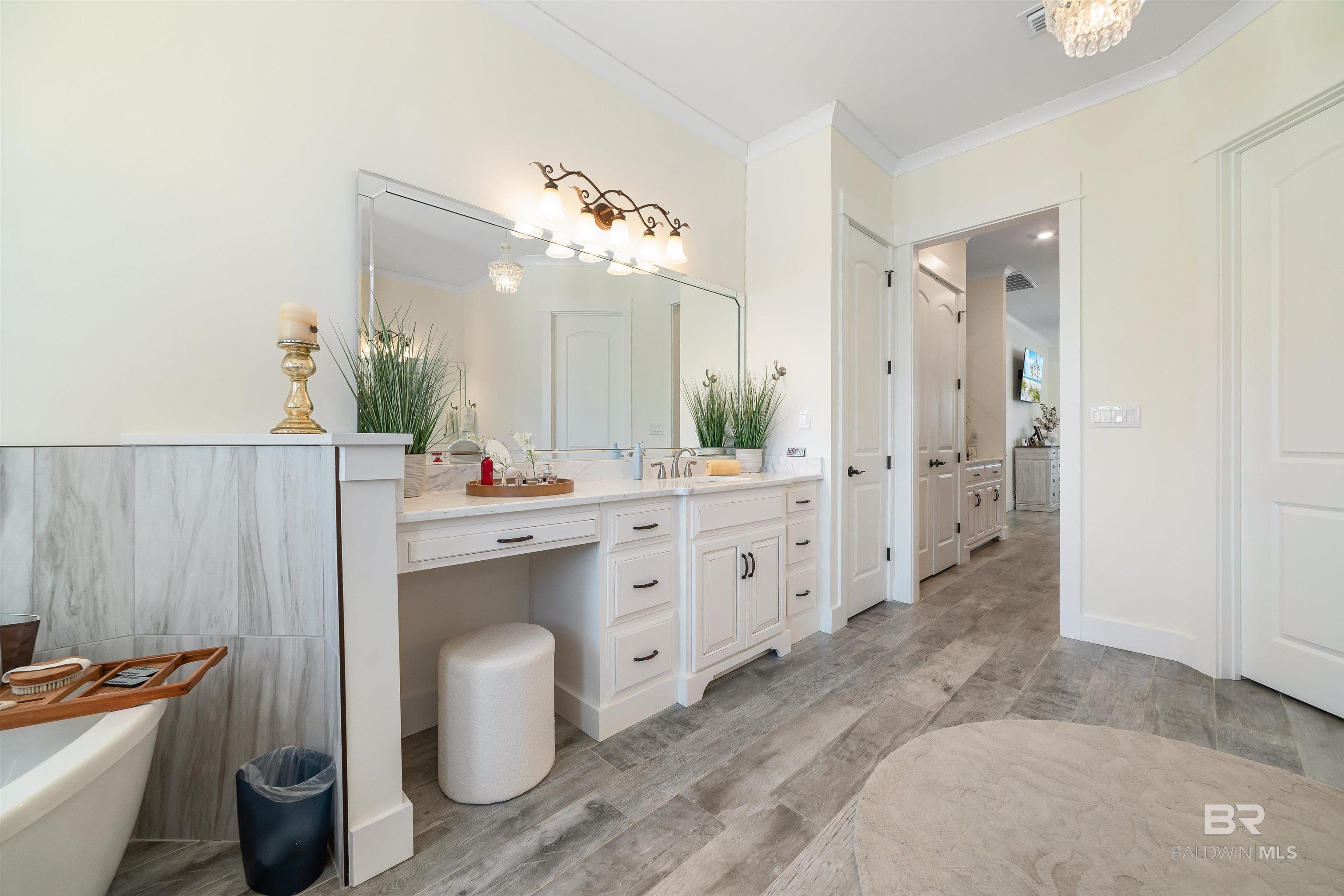 557 Willow Point Court, Gulf Shores, AL, 36542