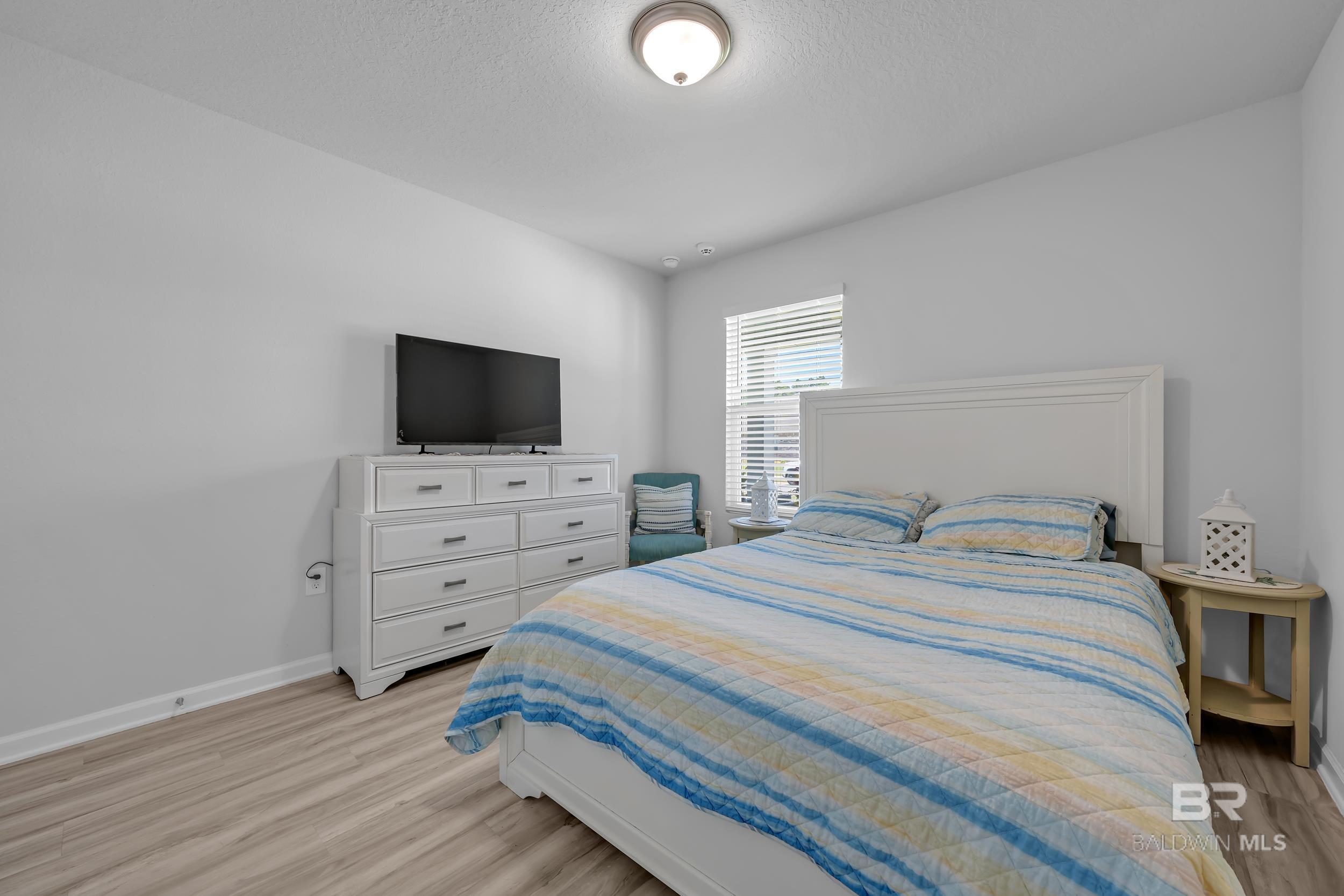 https://zimg.paragon.ice.com/ParagonImages/Property/PG/BCAR/393332/26/0/0/fbc2224af63f7fff48a010a87d5c55ab/7/4b6356edfc9269683360e4326f29a5ee/393332-d7a5ffd2-e139-47c4-9d44-9b55d23b044a.JPG