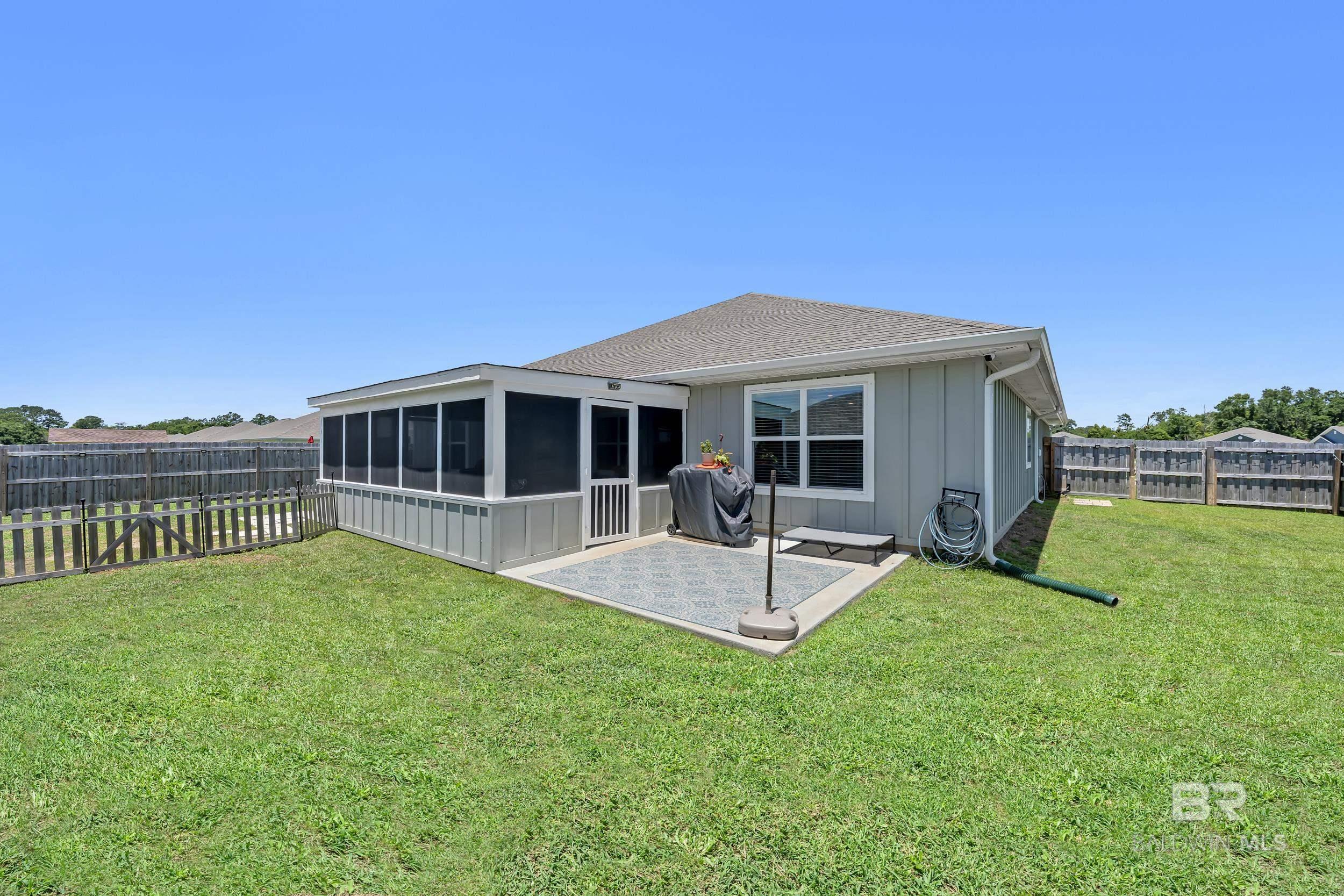 https://zimg.paragon.ice.com/ParagonImages/Property/PG/BCAR/393332/32/0/0/8fcae5953e82640584825f49f8b72bdf/7/4b6356edfc9269683360e4326f29a5ee/393332-b1c291da-8453-4727-b829-58faea0eb995.JPG