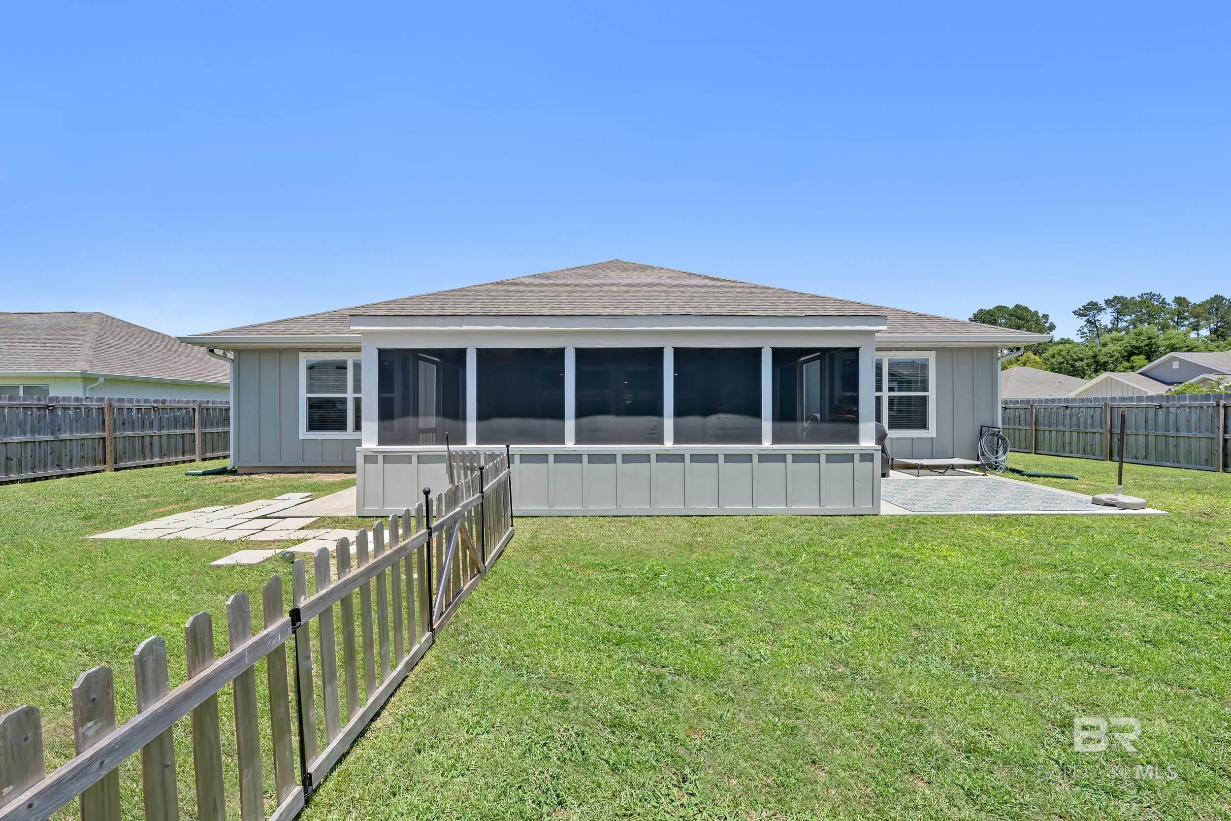 https://zimg.paragon.ice.com/ParagonImages/Property/PG/BCAR/393332/38/0/0/62609dbf2178b46ec222a3a86f94adec/7/4b6356edfc9269683360e4326f29a5ee/393332-d13a80a9-ce42-4edc-89de-5f108e7958e9.JPG