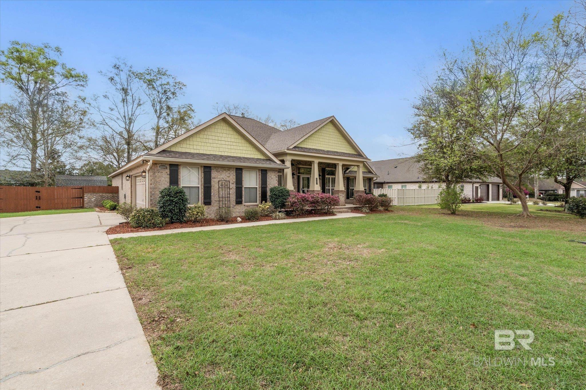 704 Edinburgh Avenue, Foley, AL, 36535