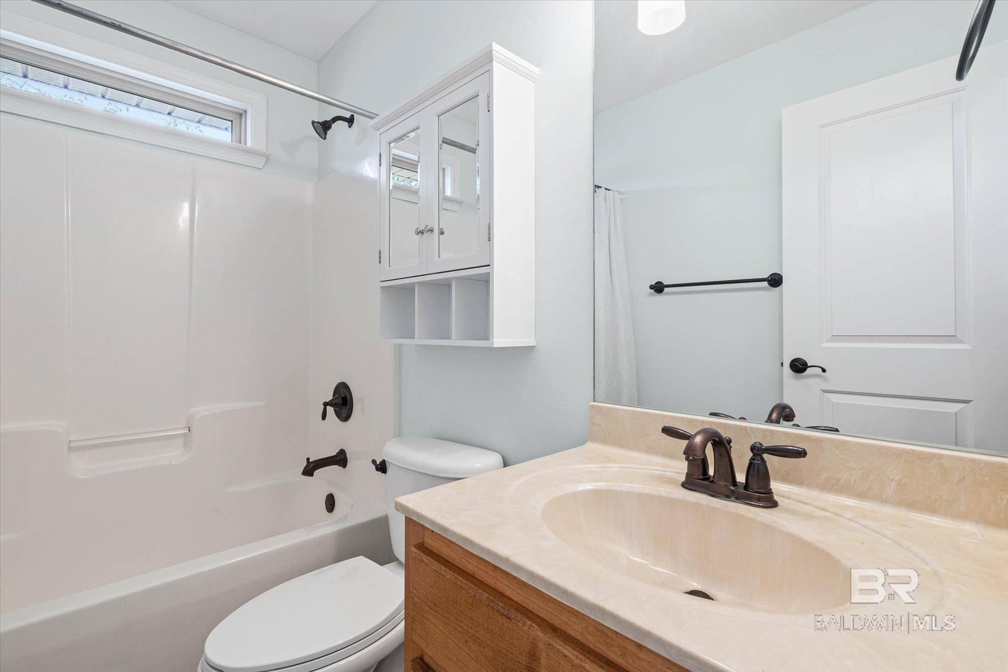 704 Edinburgh Avenue, Foley, AL, 36535